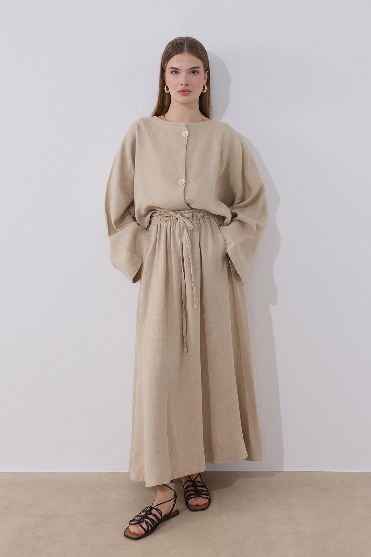 Bej Kuşaklı Etek