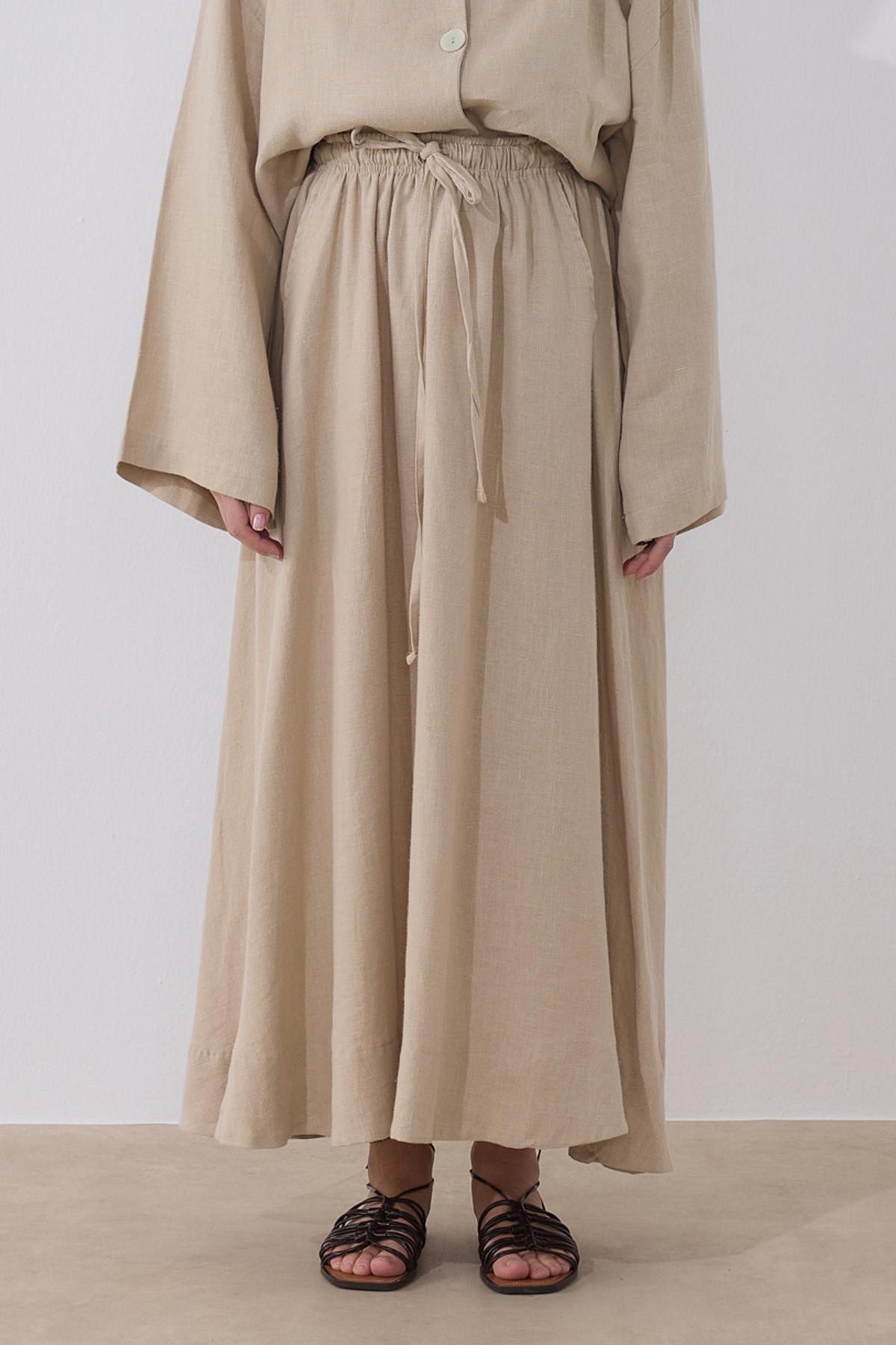 Bej Kuşaklı Etek