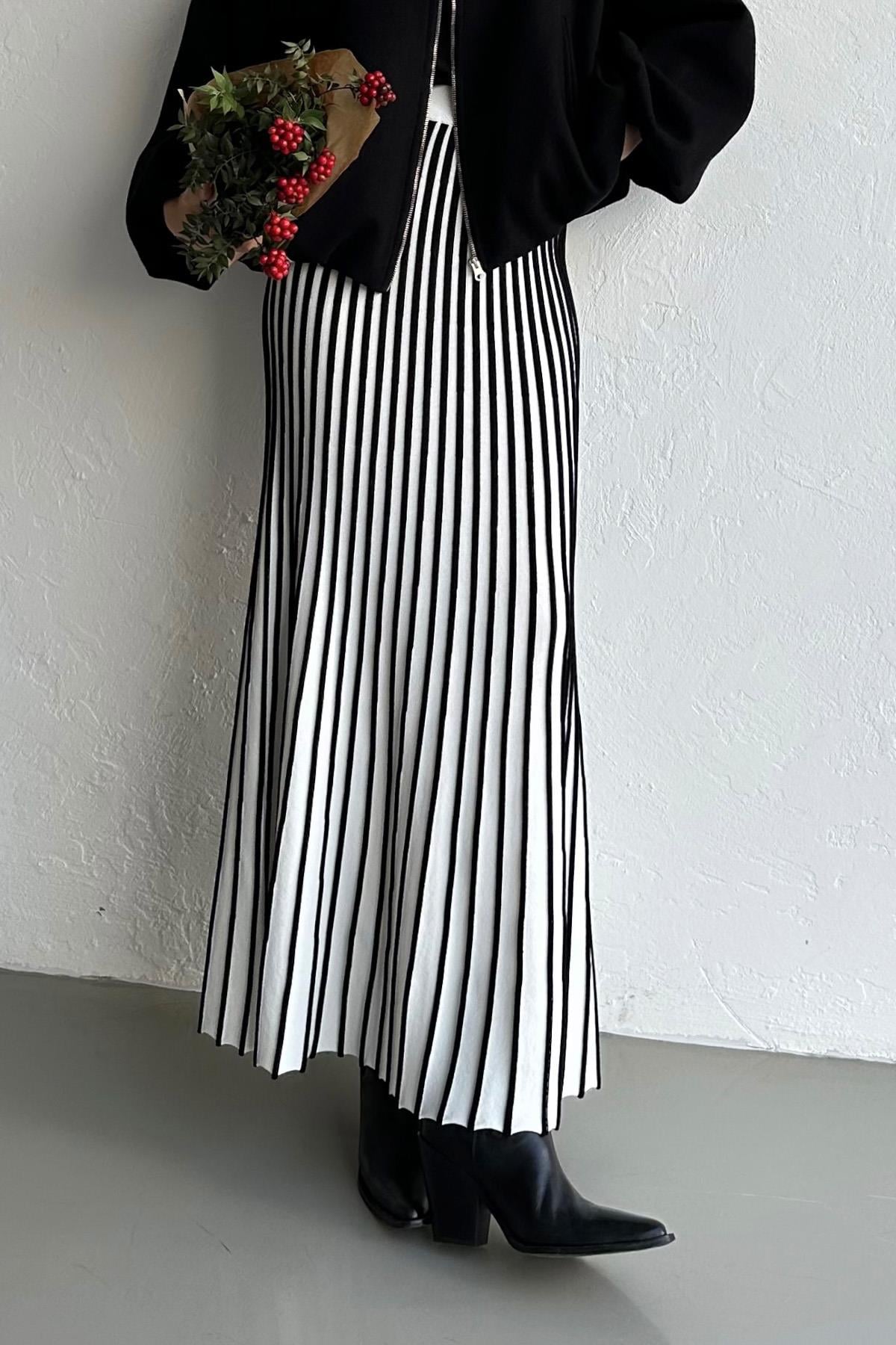 Beyaz Striped  Kloş Etek