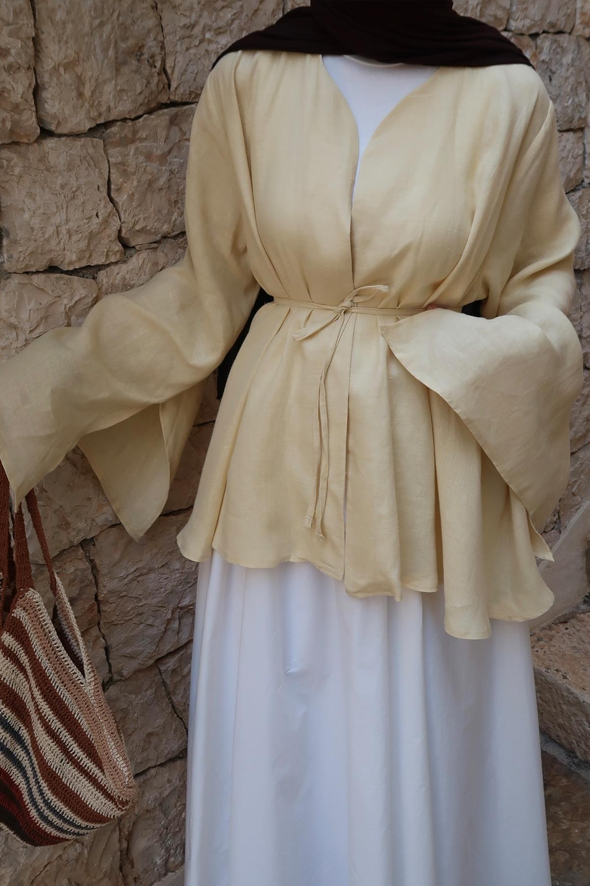 Butter Lamis Kimono