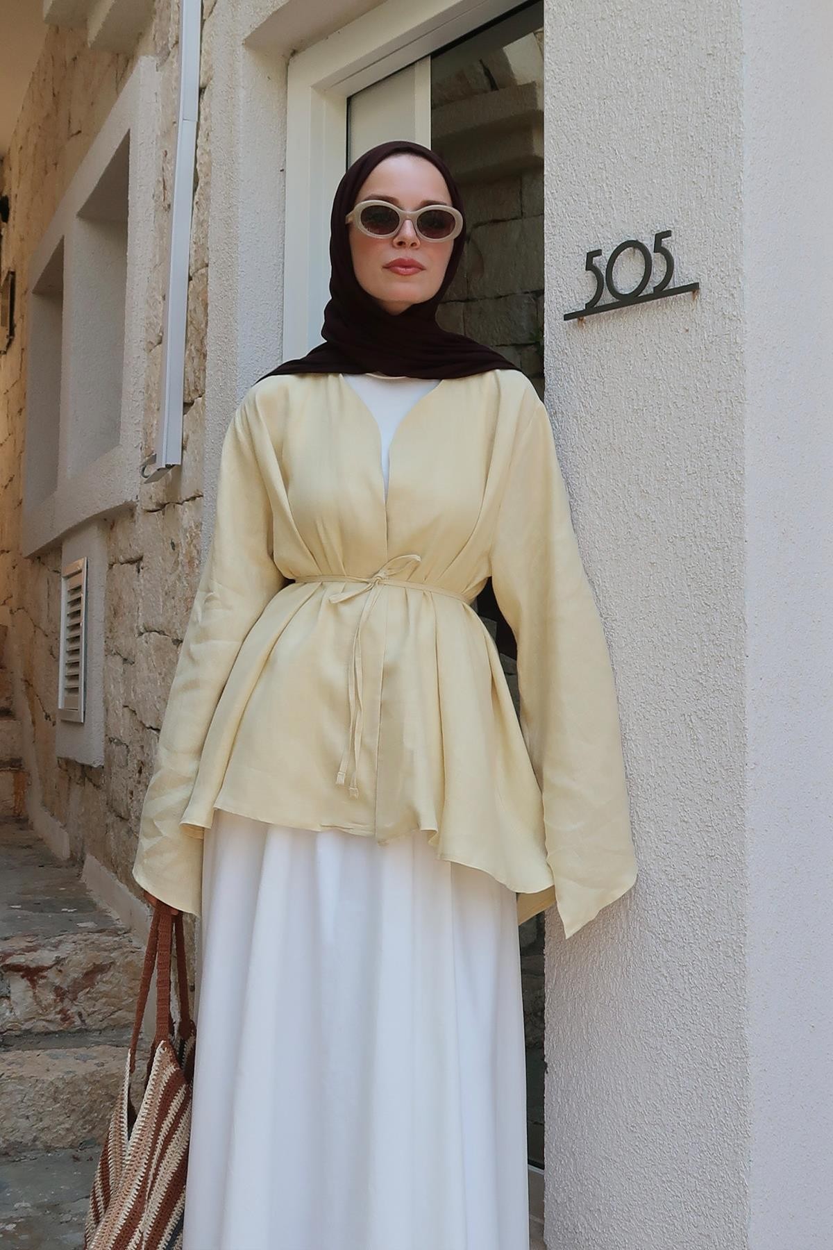 Butter Lamis Kimono