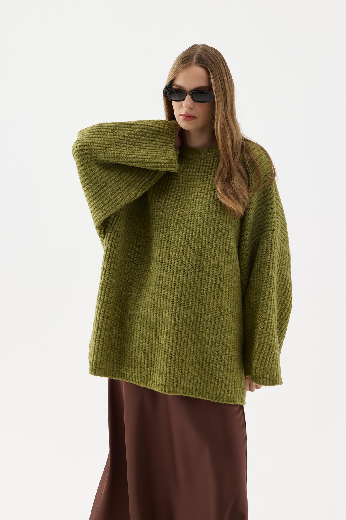 Harper Kazak Olive