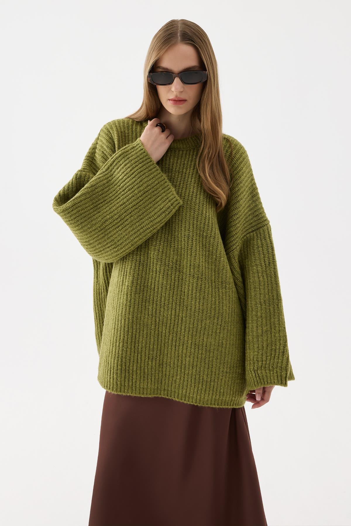 Harper Kazak Olive