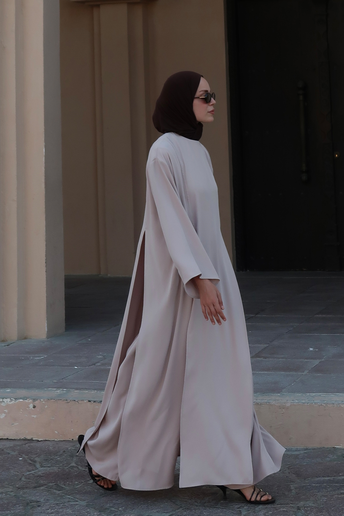 Kheesa Yırtmaç Detaylı Bluz Bej