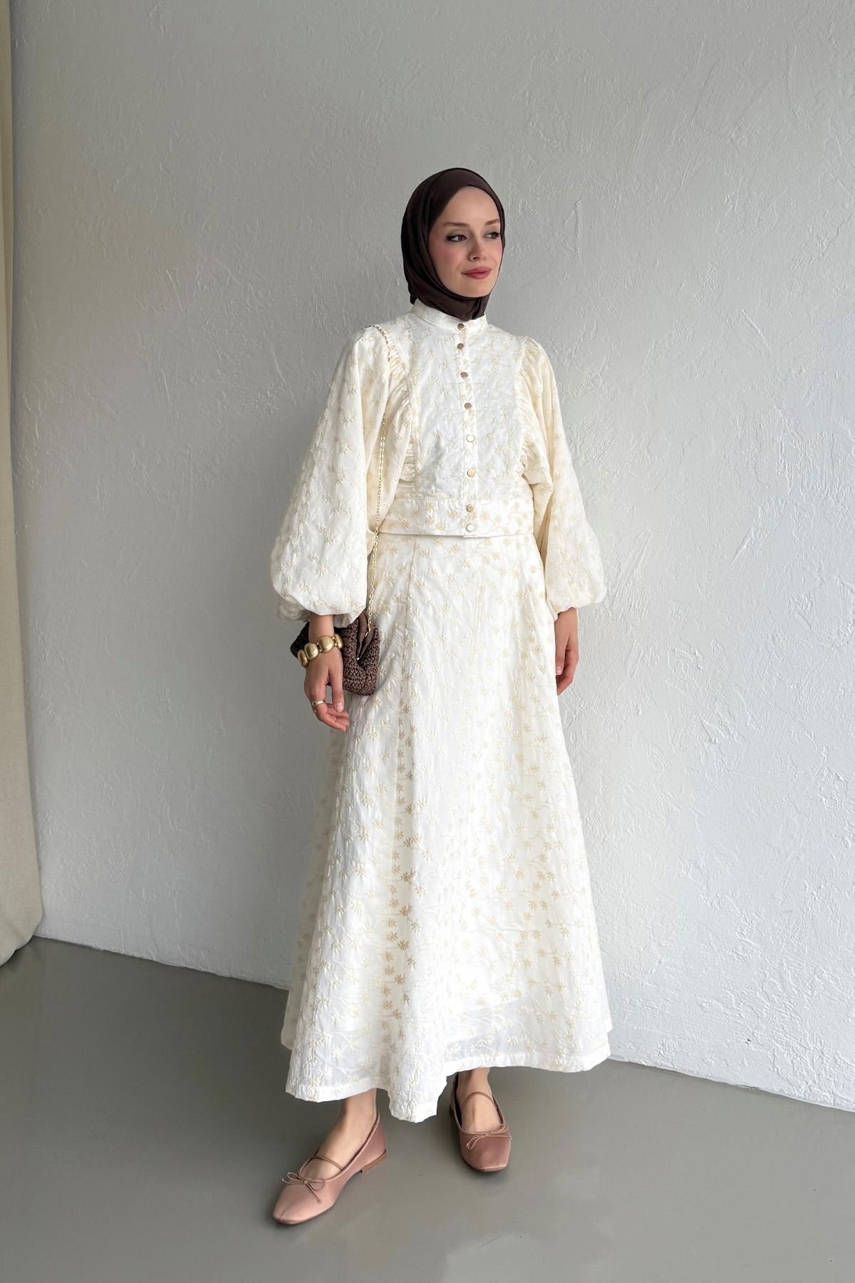 Krem Monica Takım