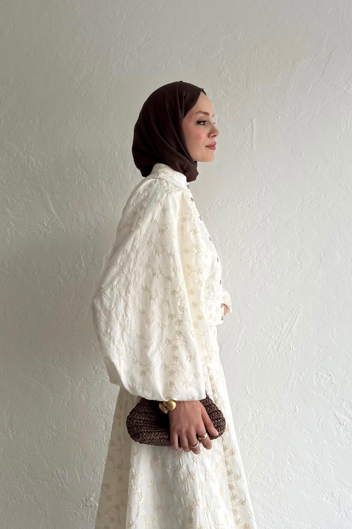Krem Monica Takım