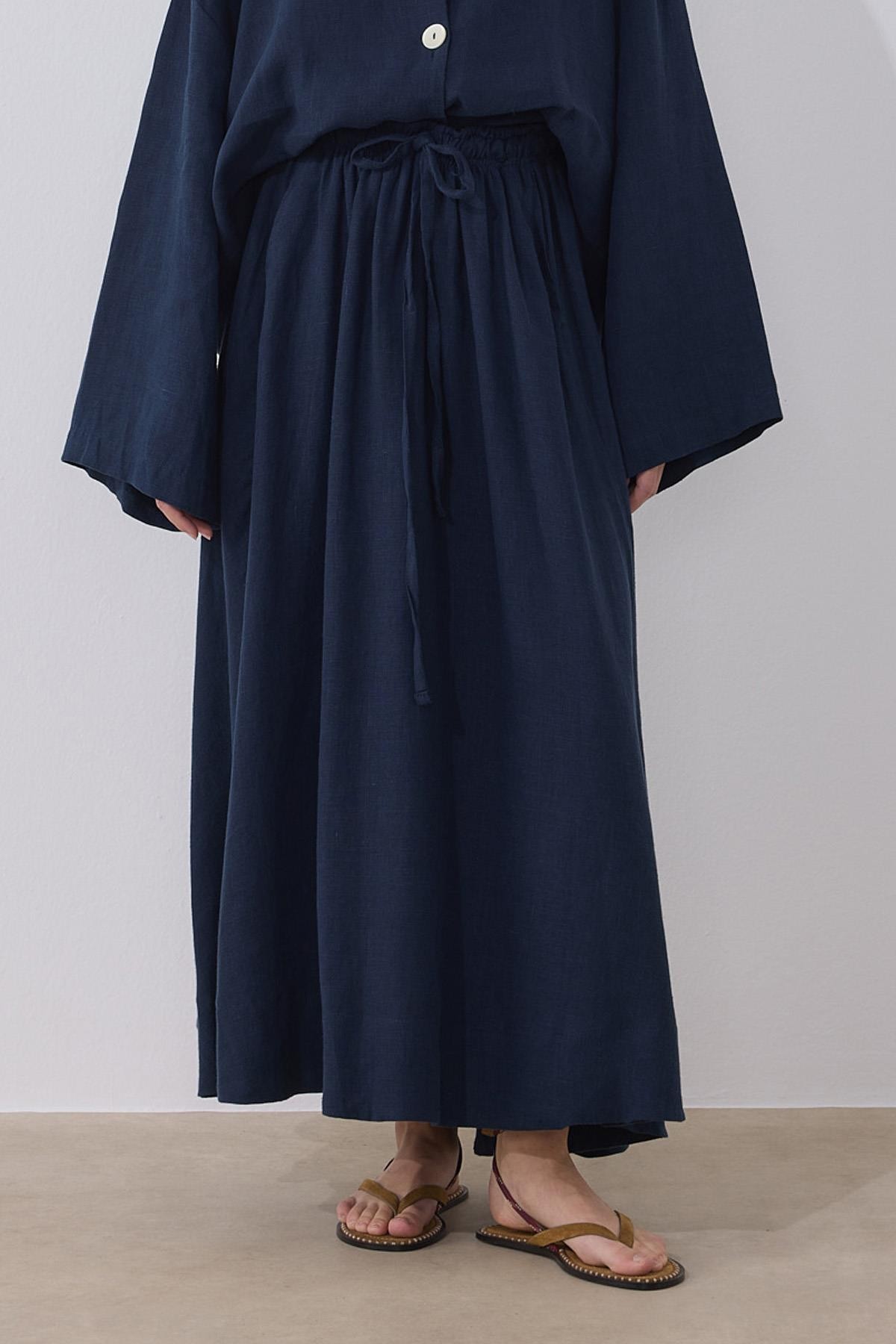 Lacivert Kuşaklı Etek