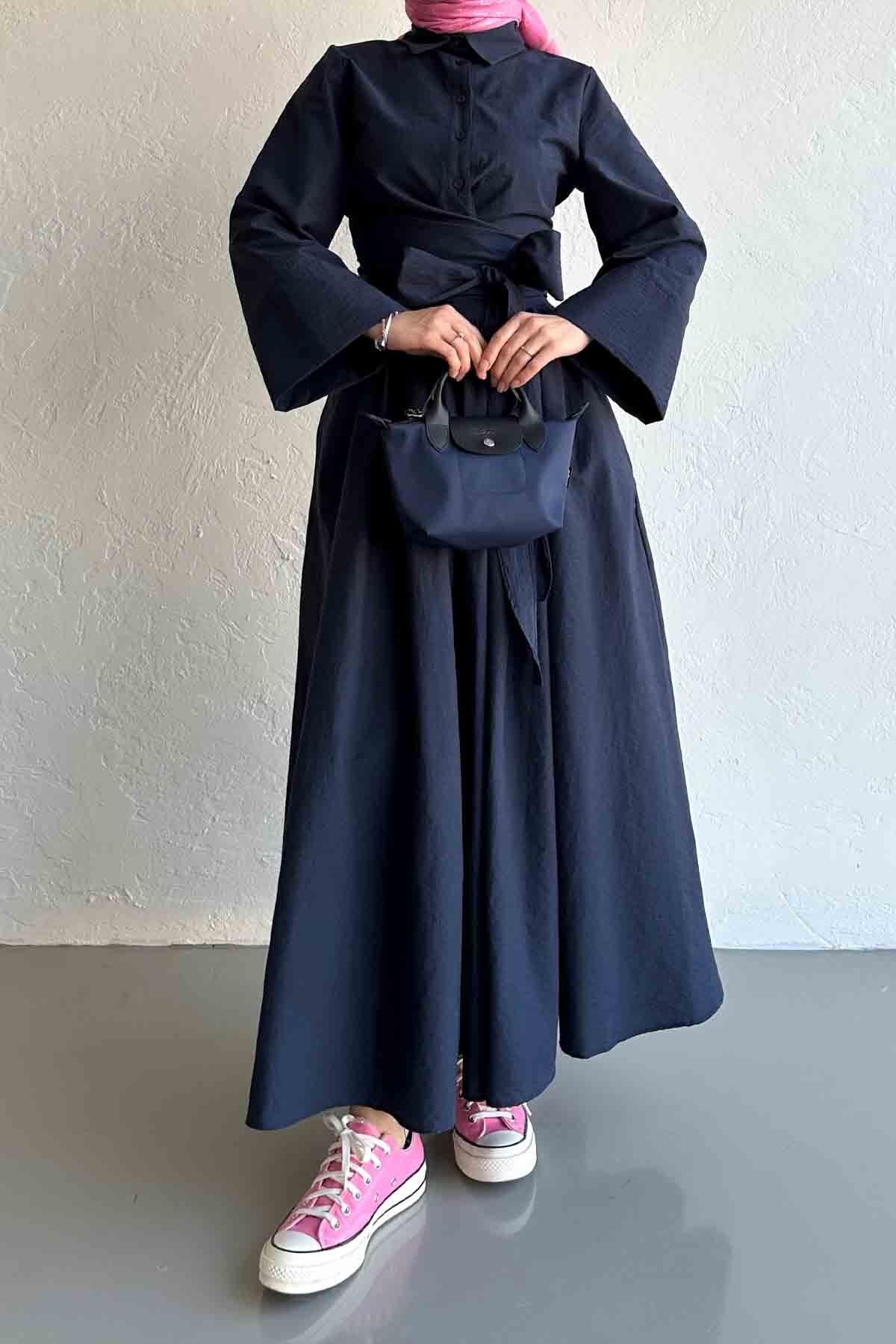 Takım Lacivert