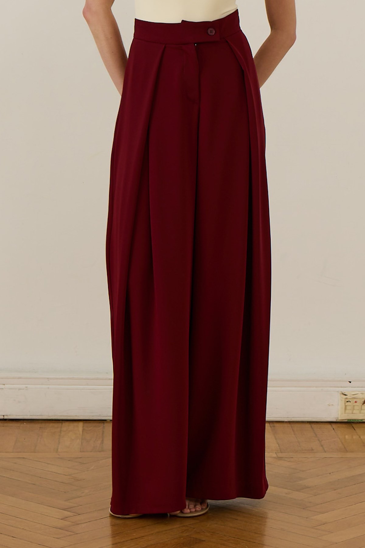 Leona Ruffled Wide-Leg Pants Maroon