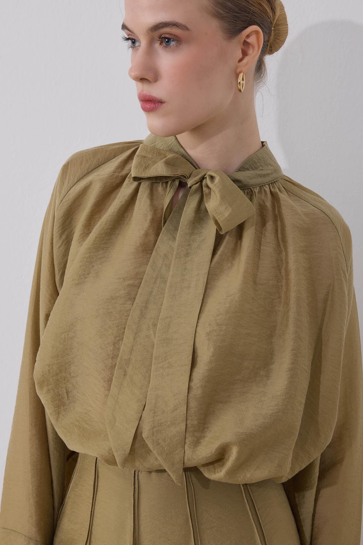 Olive Fairuz Bluz