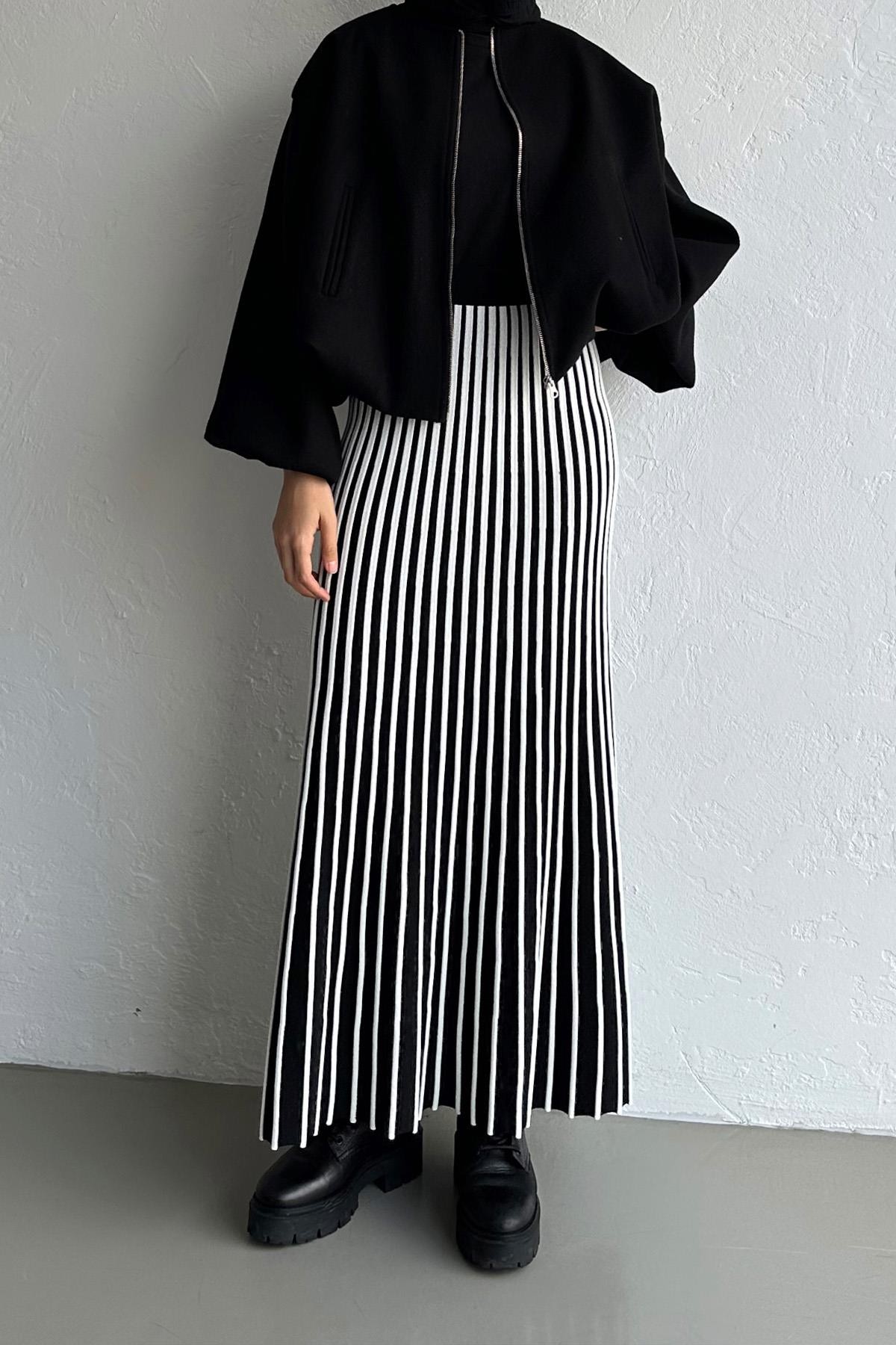 Siyah Striped  Kloş Etek