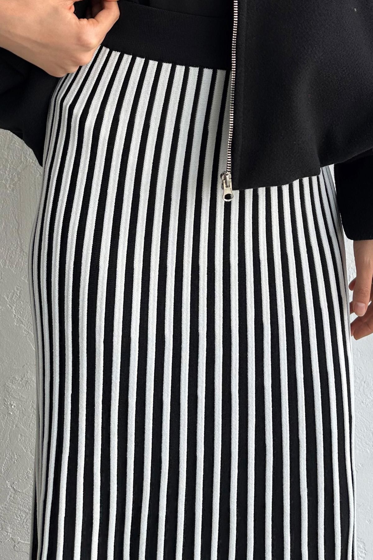 Siyah Striped  Kloş Etek