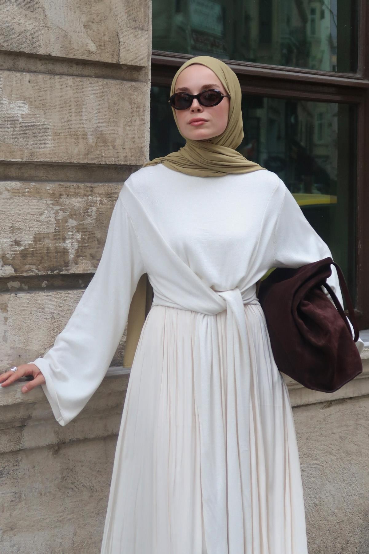 Yulia Triko Kazak Ekru