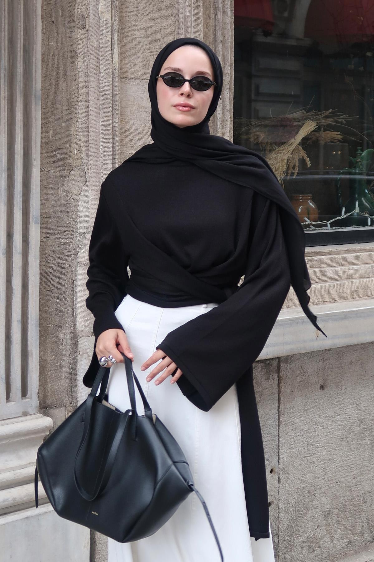 Yulia Triko Kazak Siyah