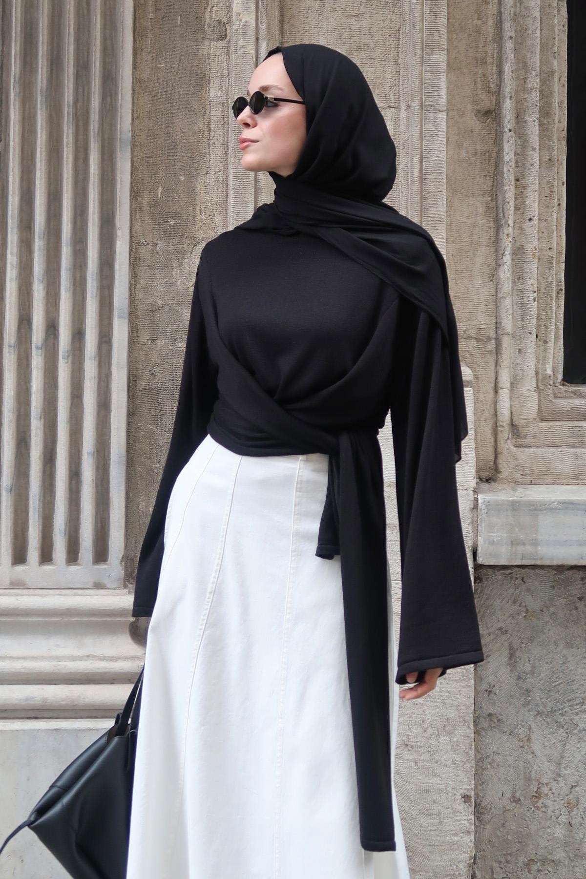 Yulia Triko Kazak Siyah