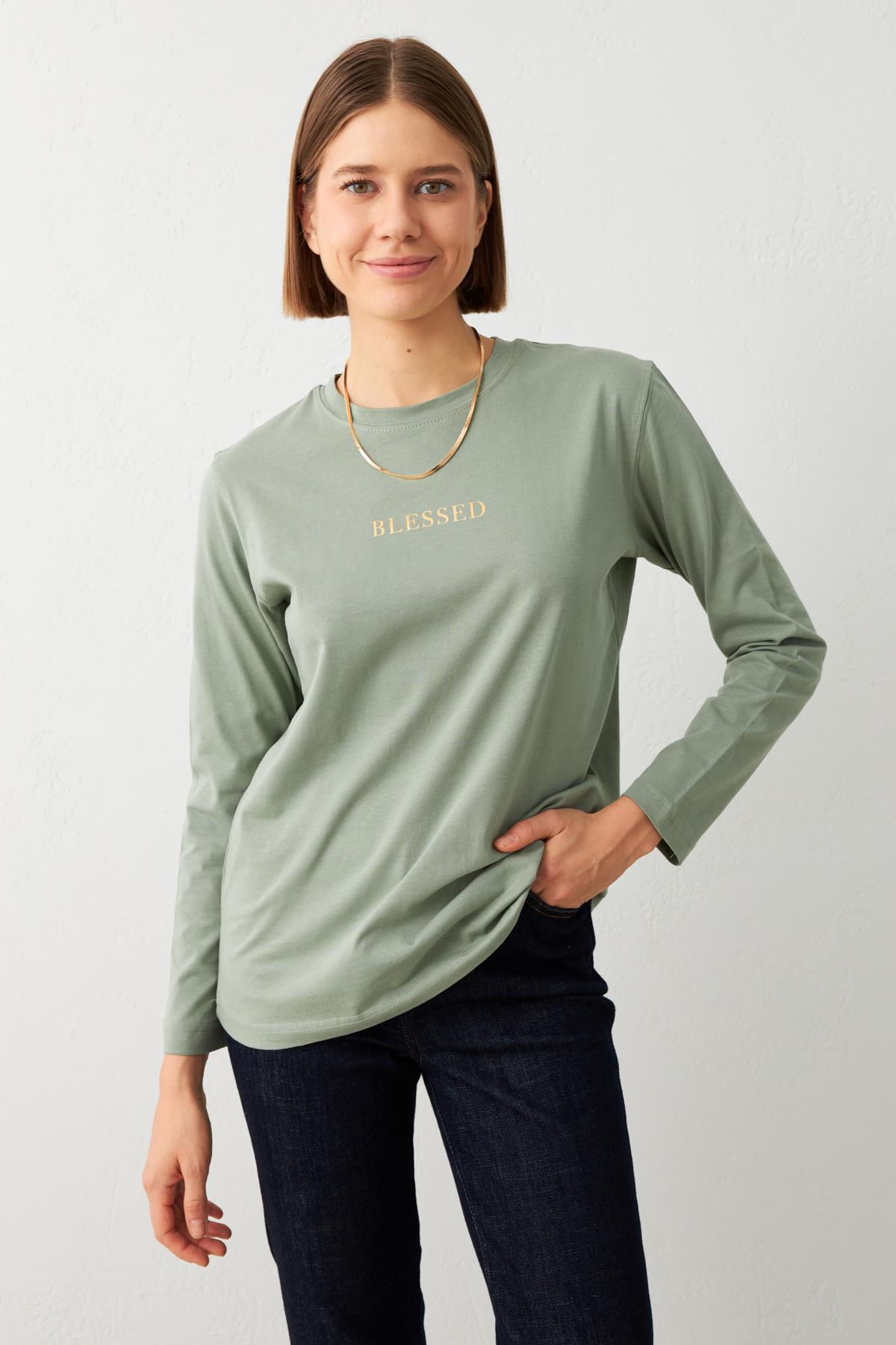 Çağla Bisiklet Yaka Uzun Kollu Baskı Detaylı Sweatshirt Kadın Kategorisiz modelleri