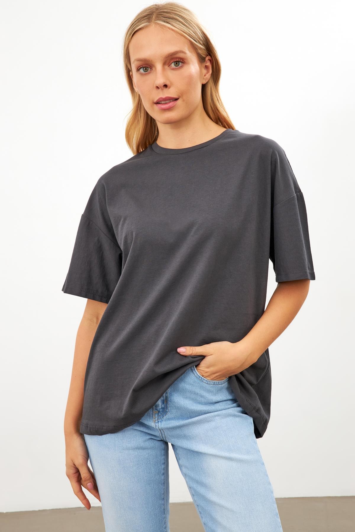 Füme Düz Basic Bisiklet Yaka T-Shirt Kadın T-Shirt modelleri