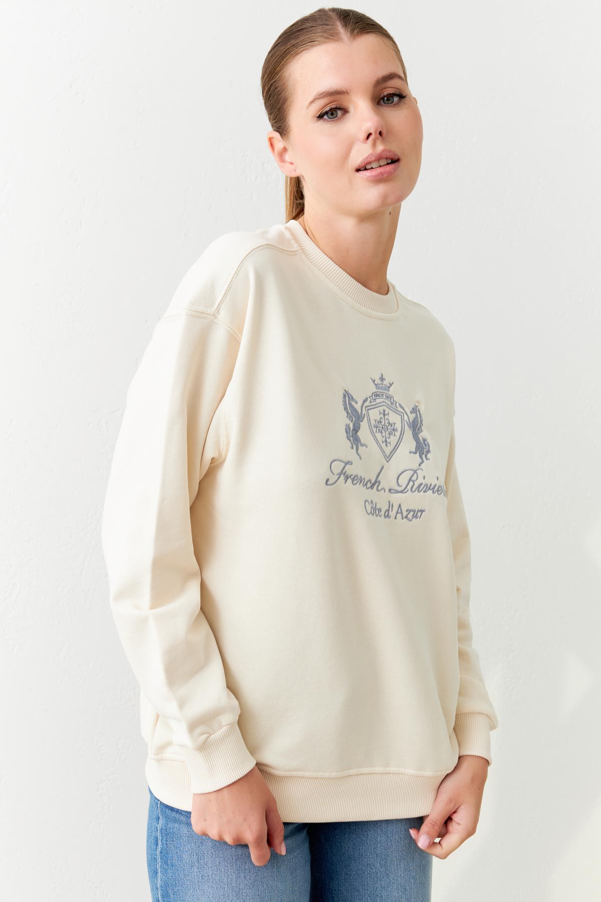 Krem Bisiklet Yaka Baskı Detaylı Uzun Kollu  Sweatshirt Kadın Kategorisiz modelleri