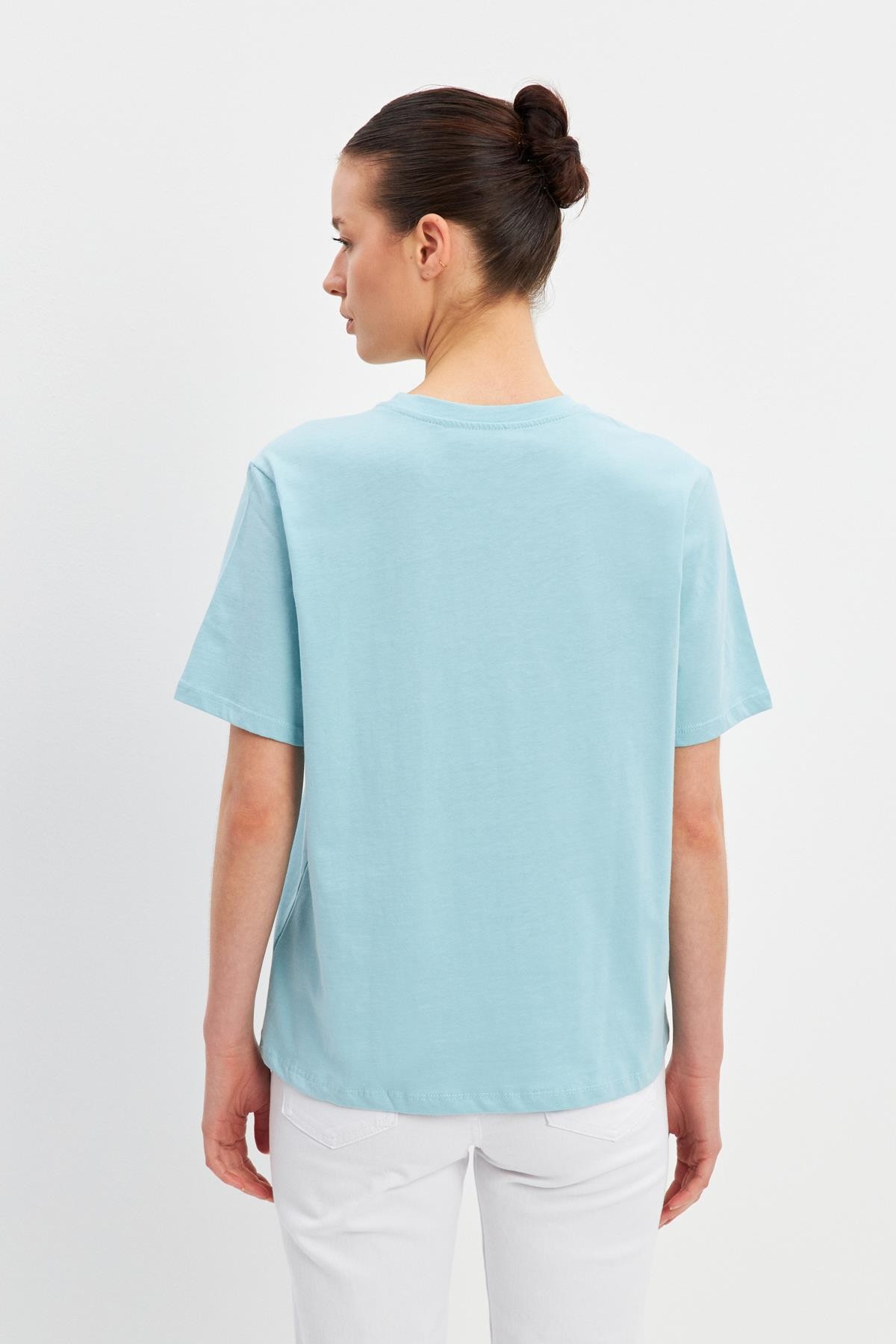 Mavi Baskı Detaylı Bisiklet Yaka Basic T-Shirt Kadın T-Shirt modelleri