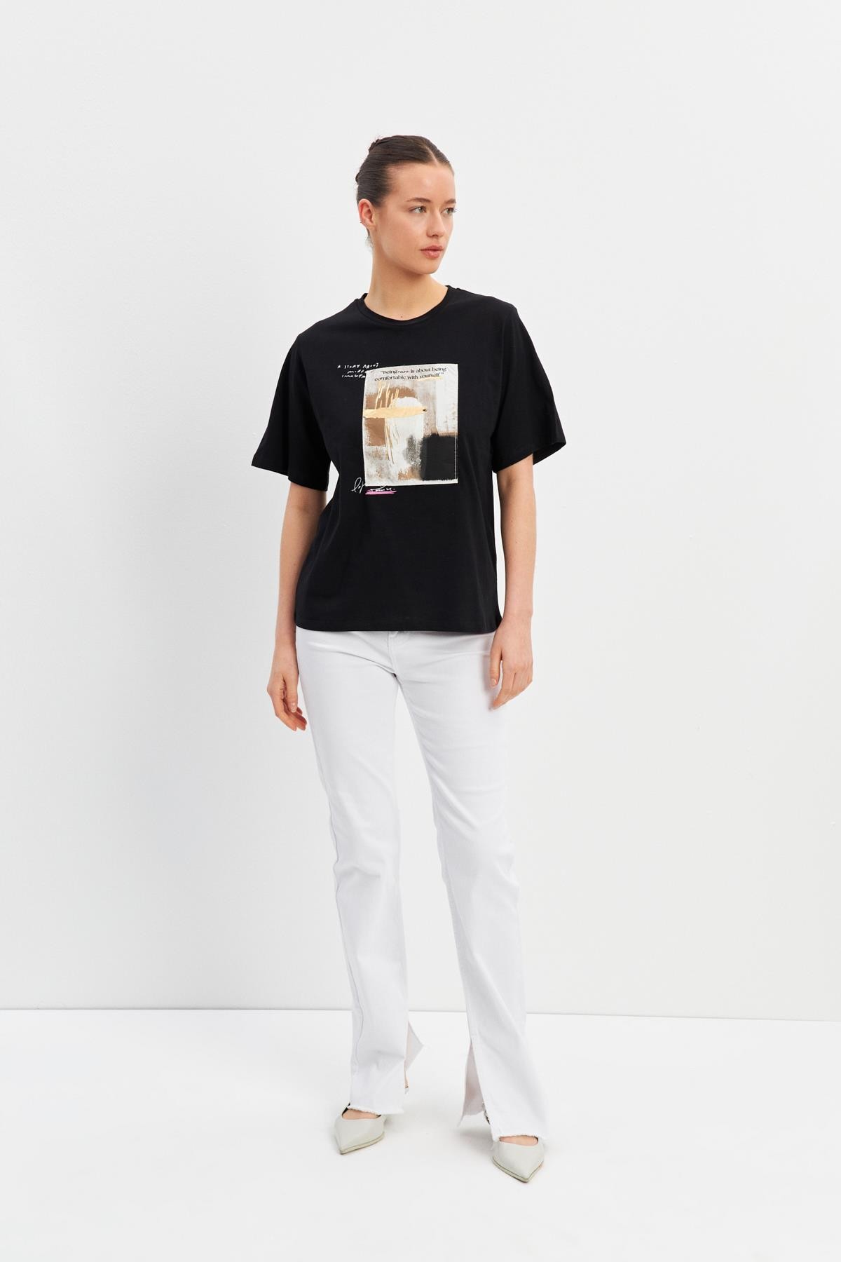 Siyah Baskı Detaylı Basic Bisiklet Yaka T-Shirt Kadın T-Shirt modelleri