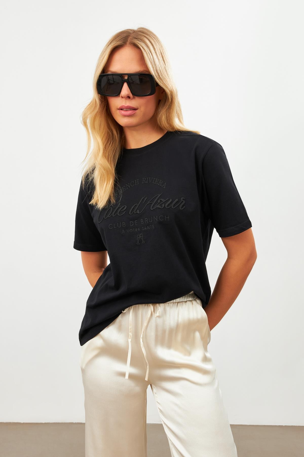 Siyah Baskı Detaylı Bisiklet Yaka T-Shirt Kadın T-Shirt modelleri