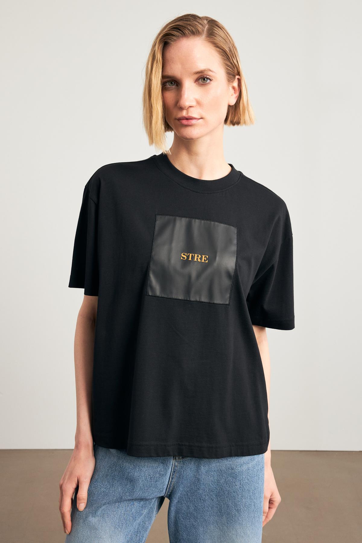 Siyah Baskı Detaylı Bisiklet Yaka Kısa Kollu T-Shirt Kadın T-Shirt modelleri
