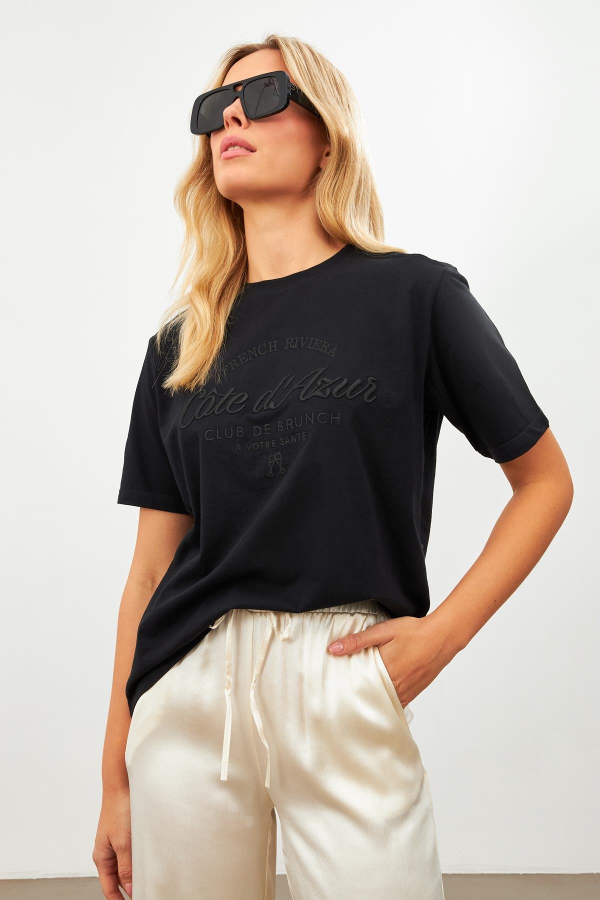 Siyah Baskı Detaylı Bisiklet Yaka T-Shirt Kadın T-Shirt modelleri