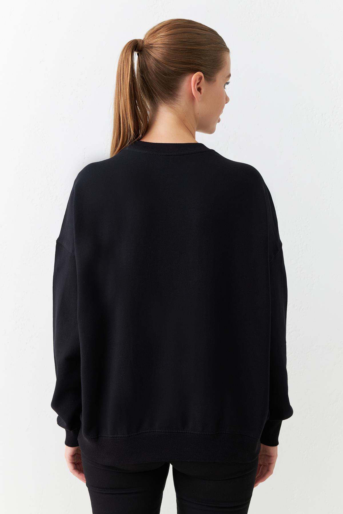 Siyah Bisiklet Yaka Mini Baskı Detaylı Uzun Kollu Sweatshirt  Kadın Kategorisiz modelleri