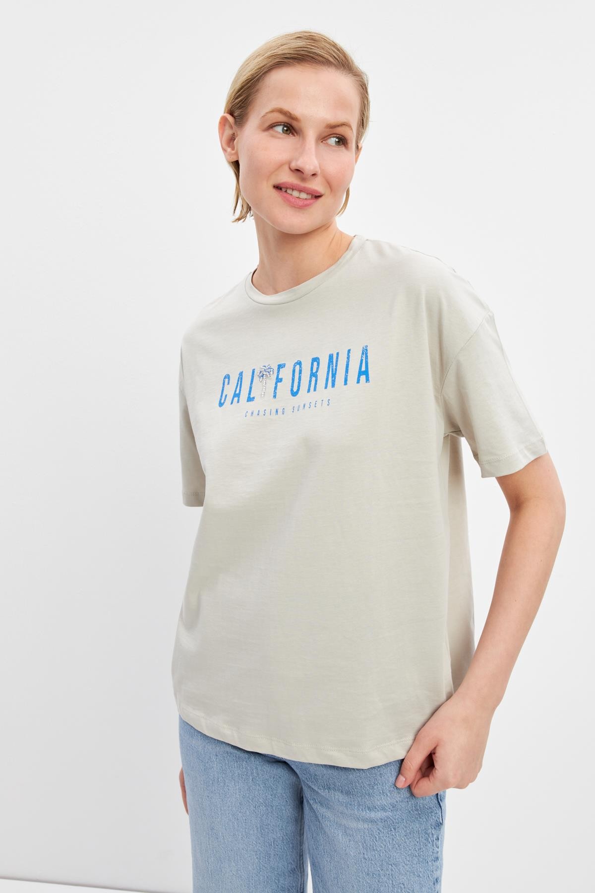 Taş Kısa Kollu Baskılı Bisiklet Yaka T-Shirt Kadın Kategorisiz modelleri