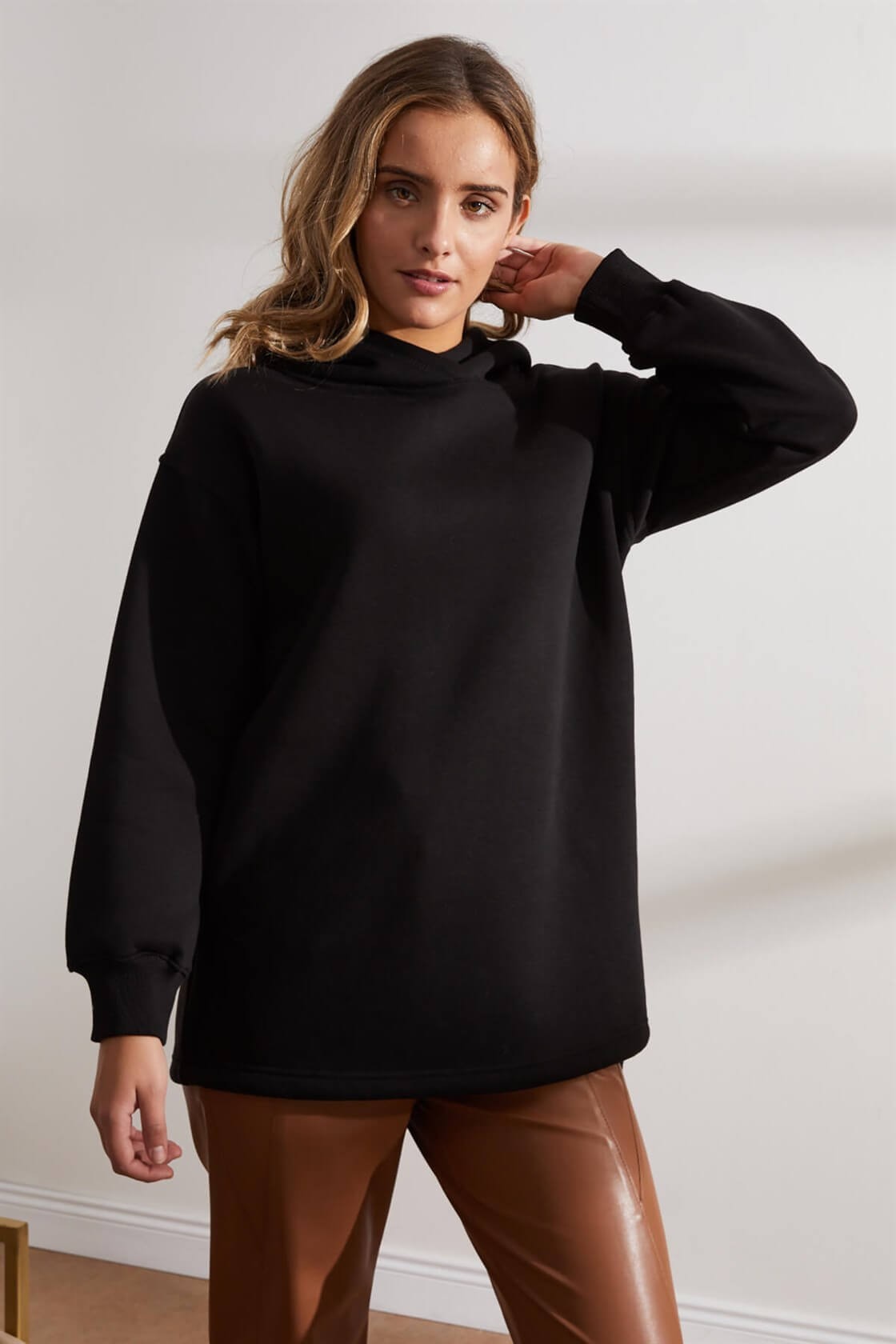 Siyah Kapüşonlu Beli Bağcıklı SweatshirtST050W7208901