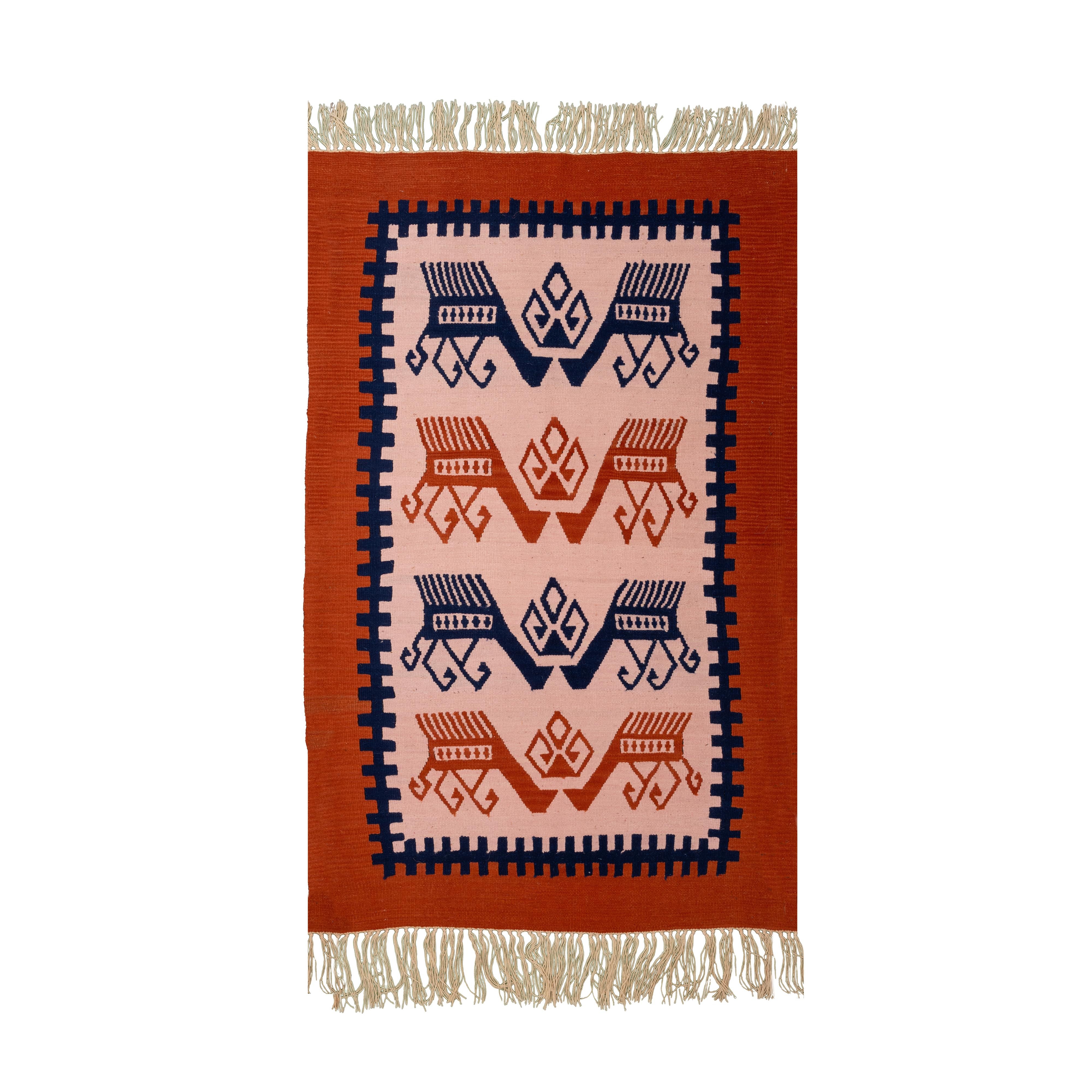 El Dokuması Kuş ve Eli Belinde Desenli Kök Boya Kilim