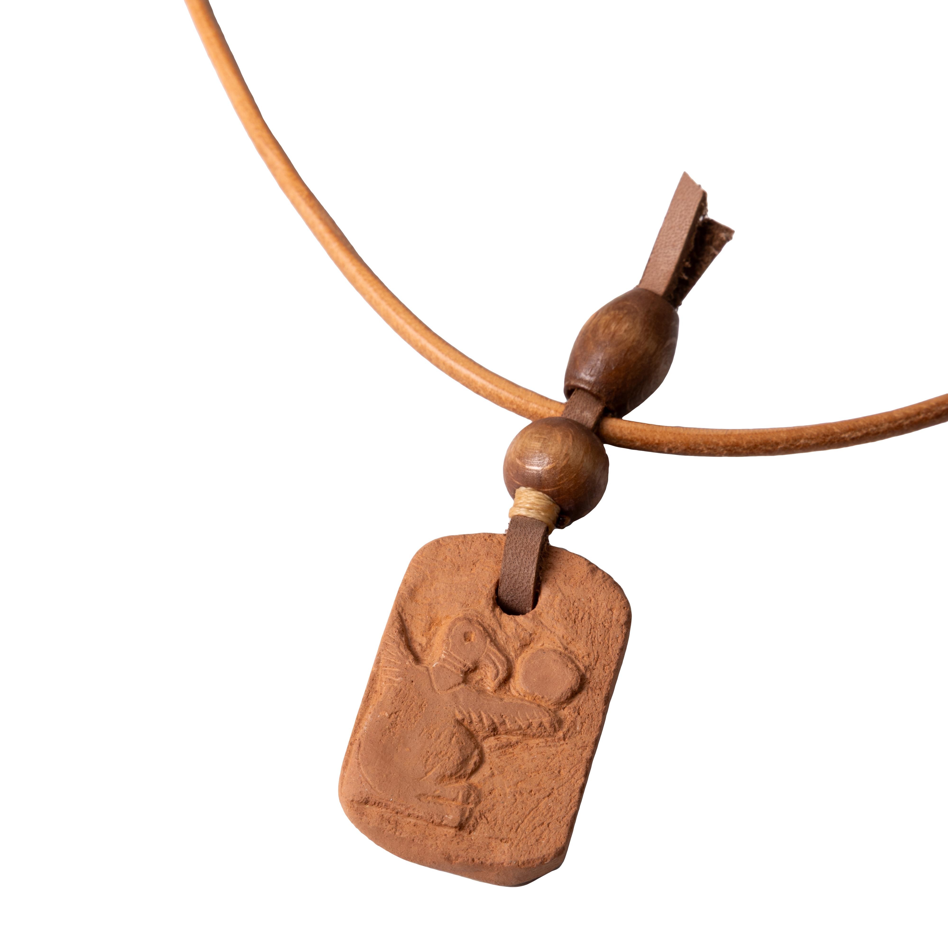 Göbeklitepe Akbaba Motifli Seramik Kolye