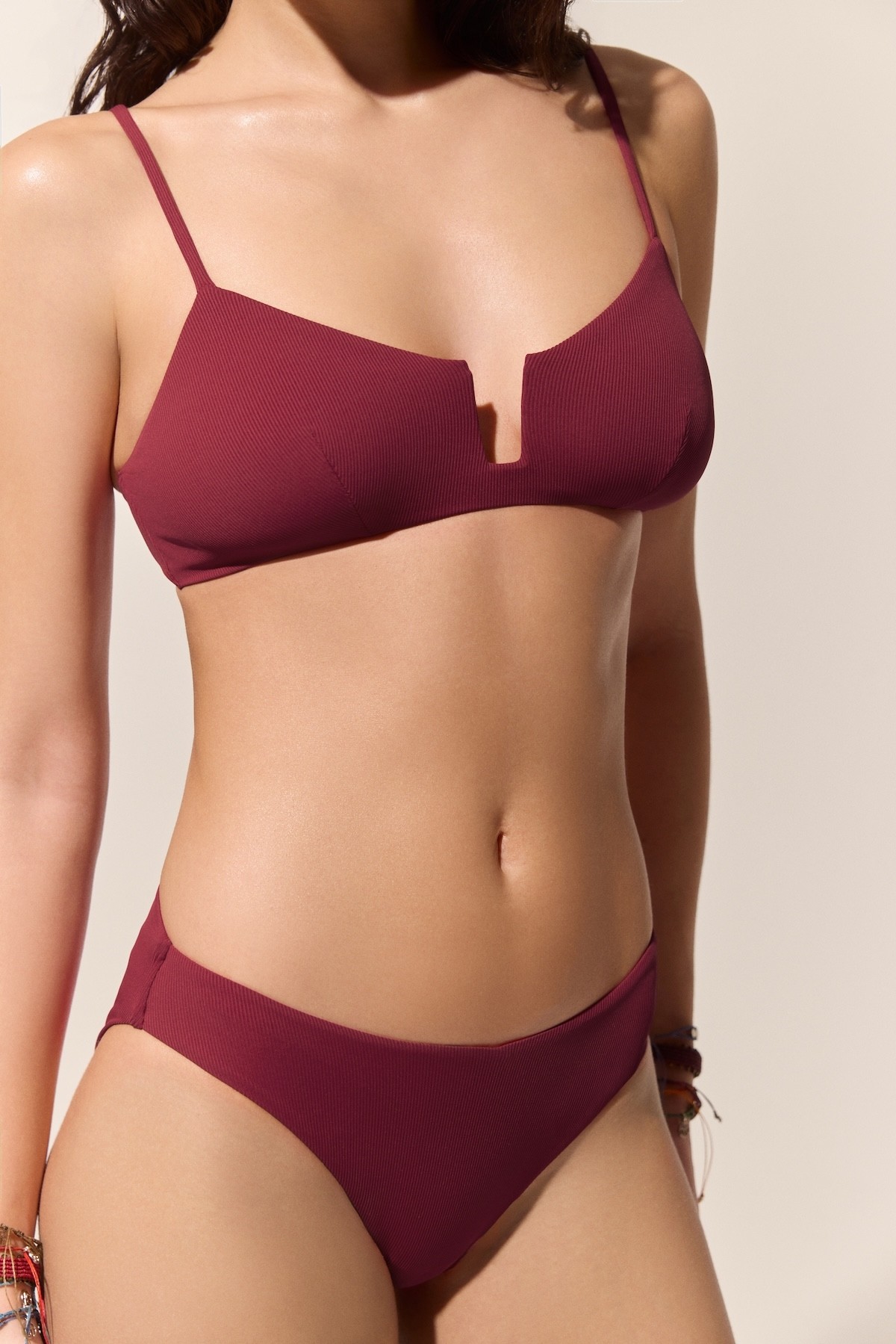 Abyss U Triangle Top