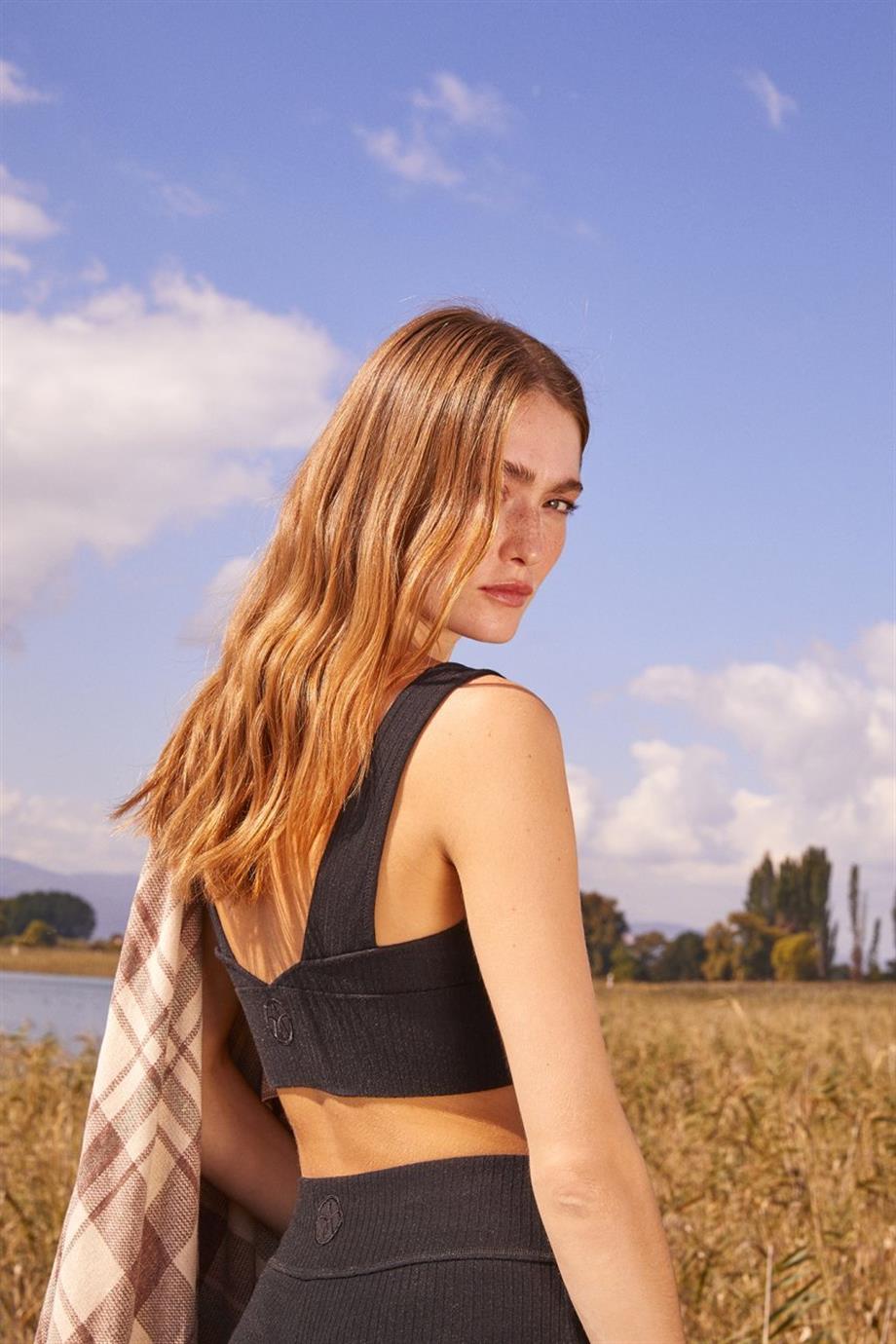 ULTRA COMFORT V YAKA BRALET SİYAH