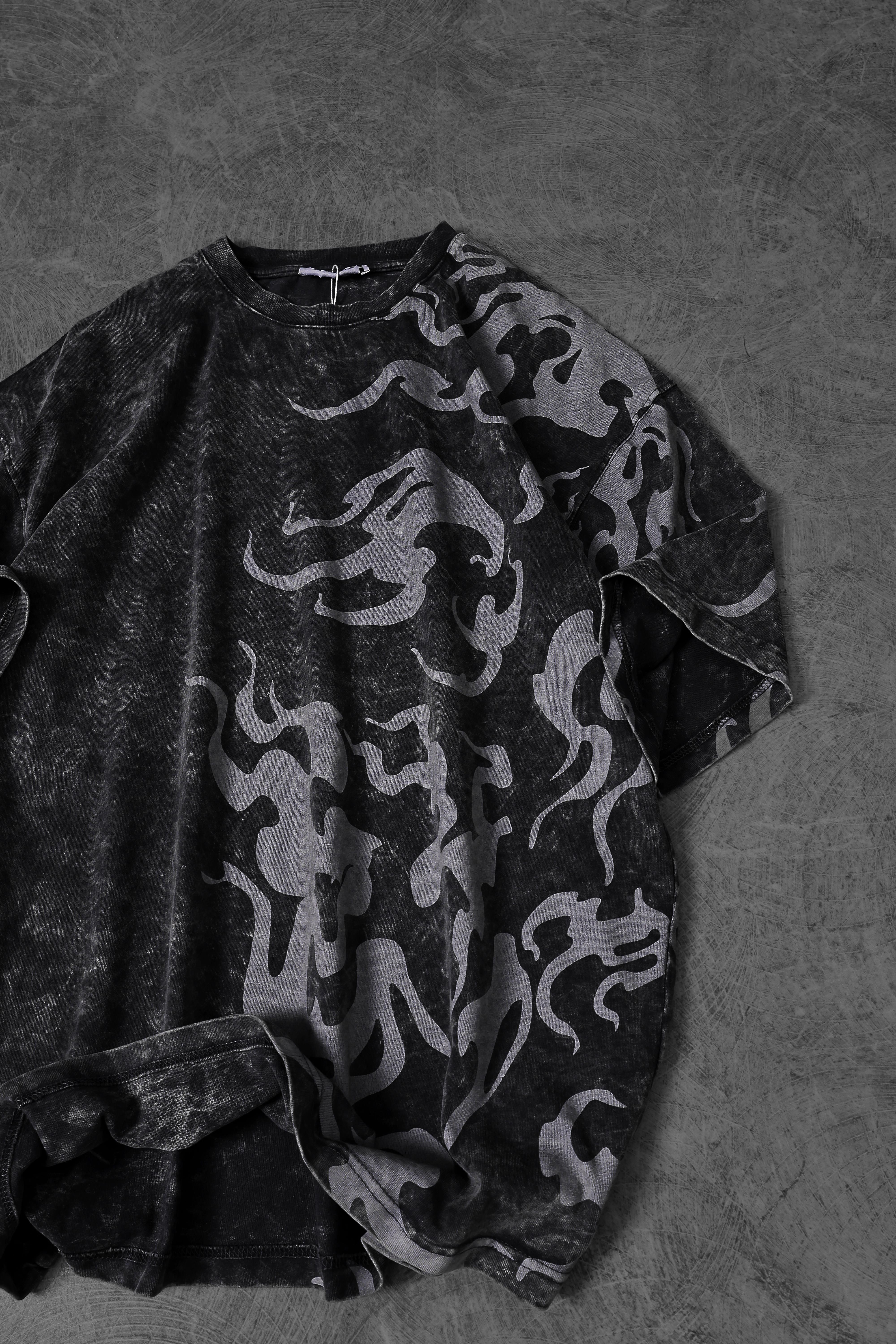 Erkek Antrasit Yazılı Yan Baskı Özel Yıkamalı Kumaş Oversize Tshirt