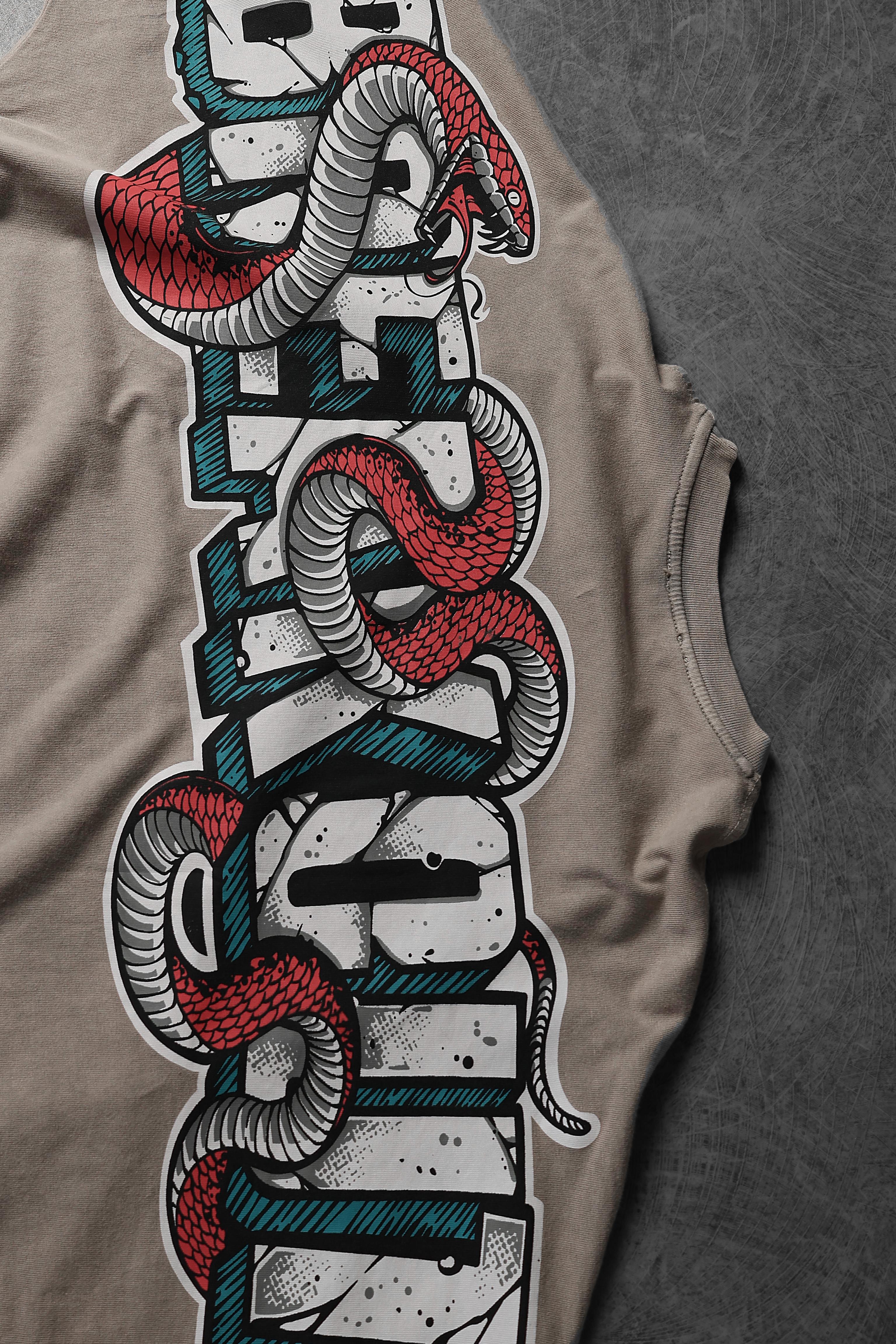 Erkek Bej Snake Baskı Özel Yıkamalı Kumaş  Oversize Tshirt