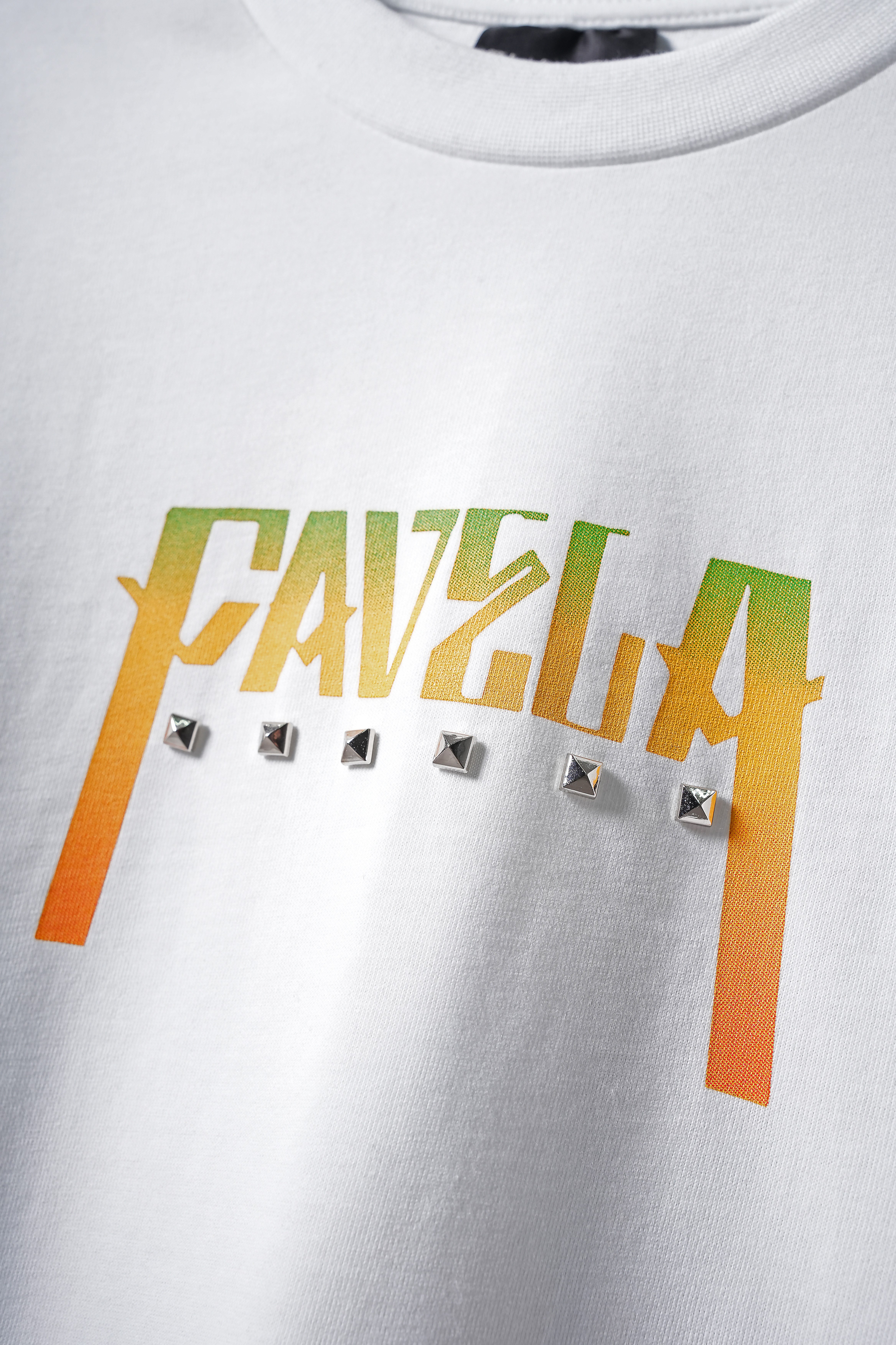 Erkek Beyaz Favela Baskılı Zımbalı Box Fit Tshirt
