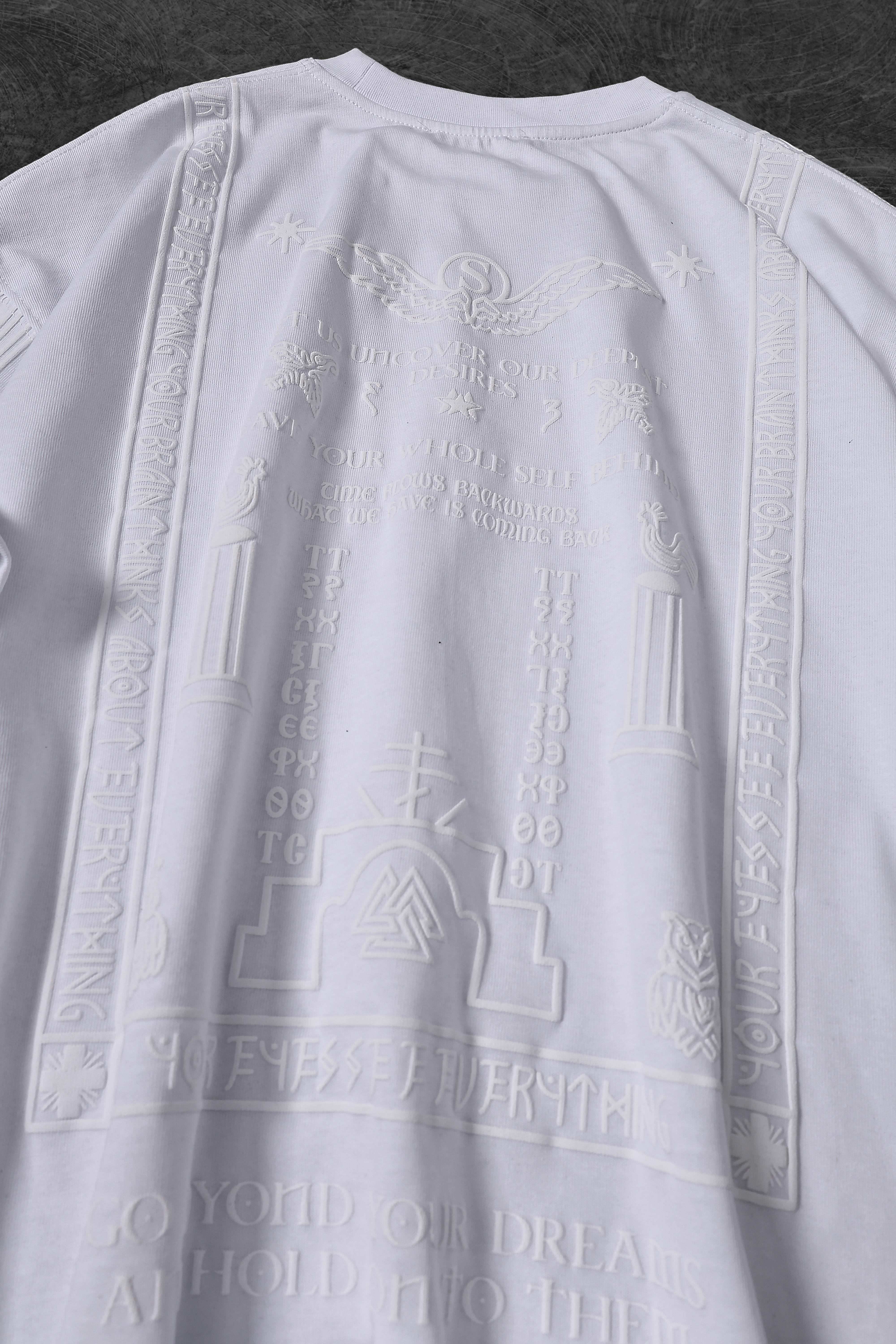 Erkek Beyaz Kabartma Baskı Oversize Tshirt