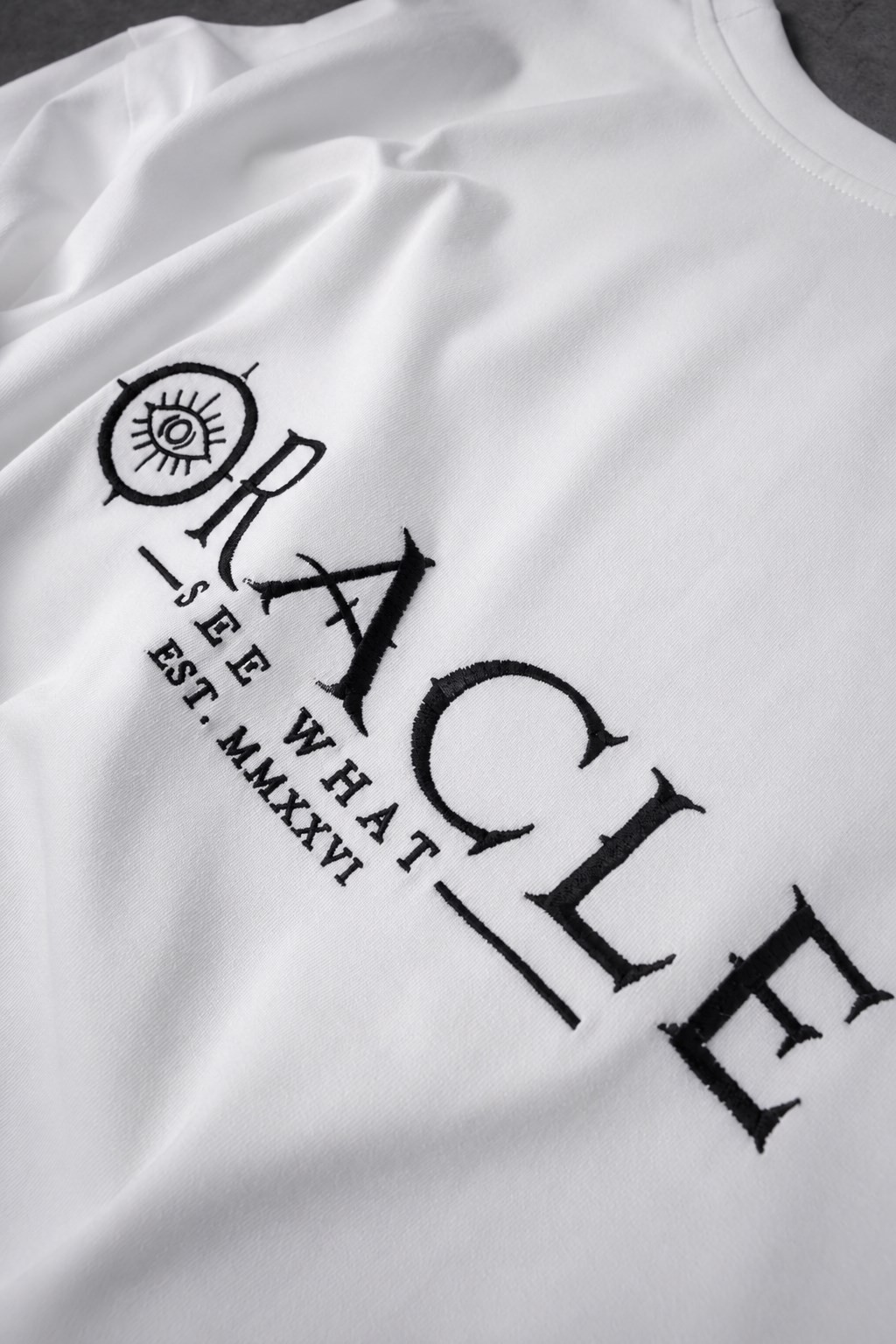 Erkek Beyaz Oracle Nakışlı Oversize Tshirt