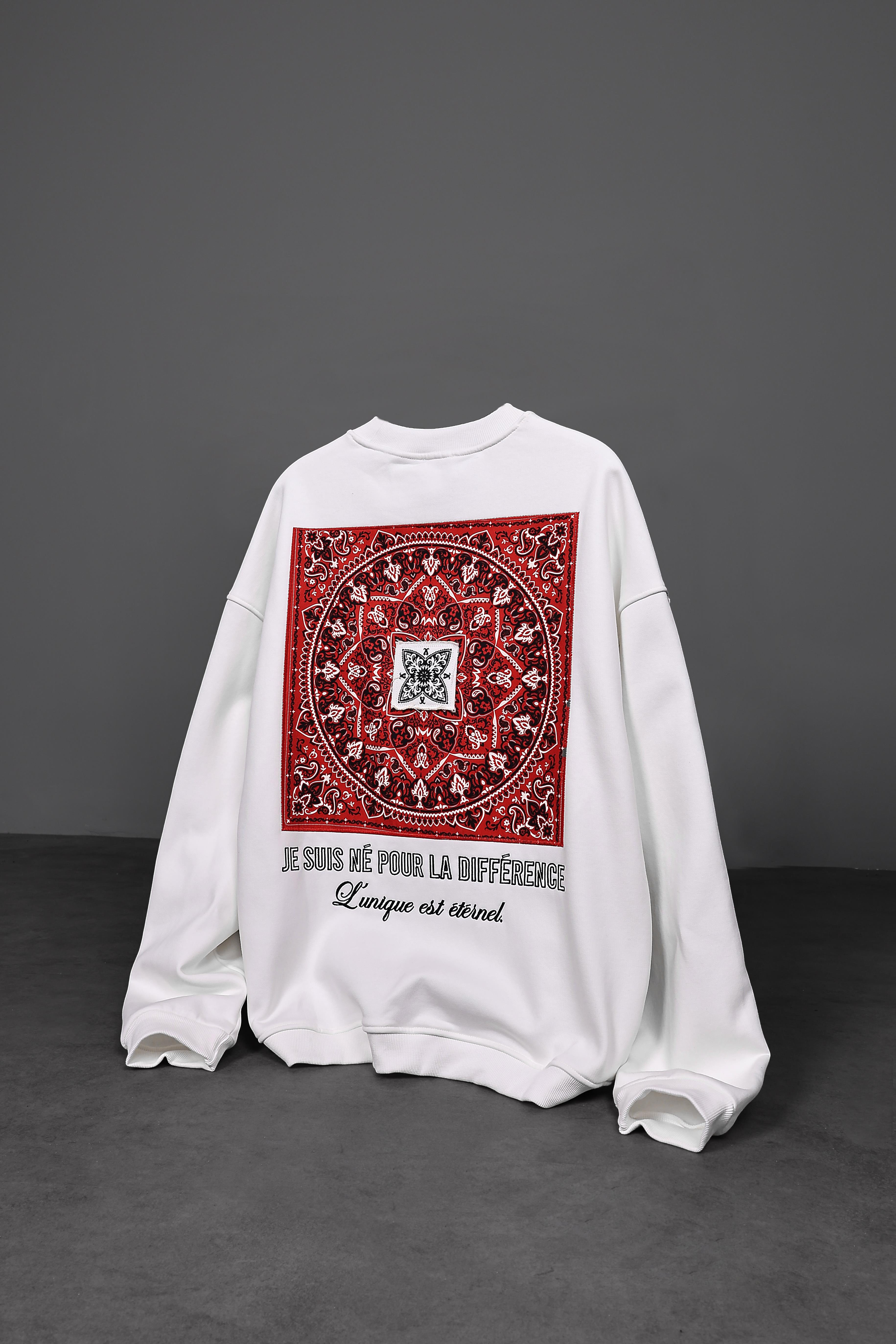 Erkek Beyaz Şal Desen Patch Oversize Sweatshirt