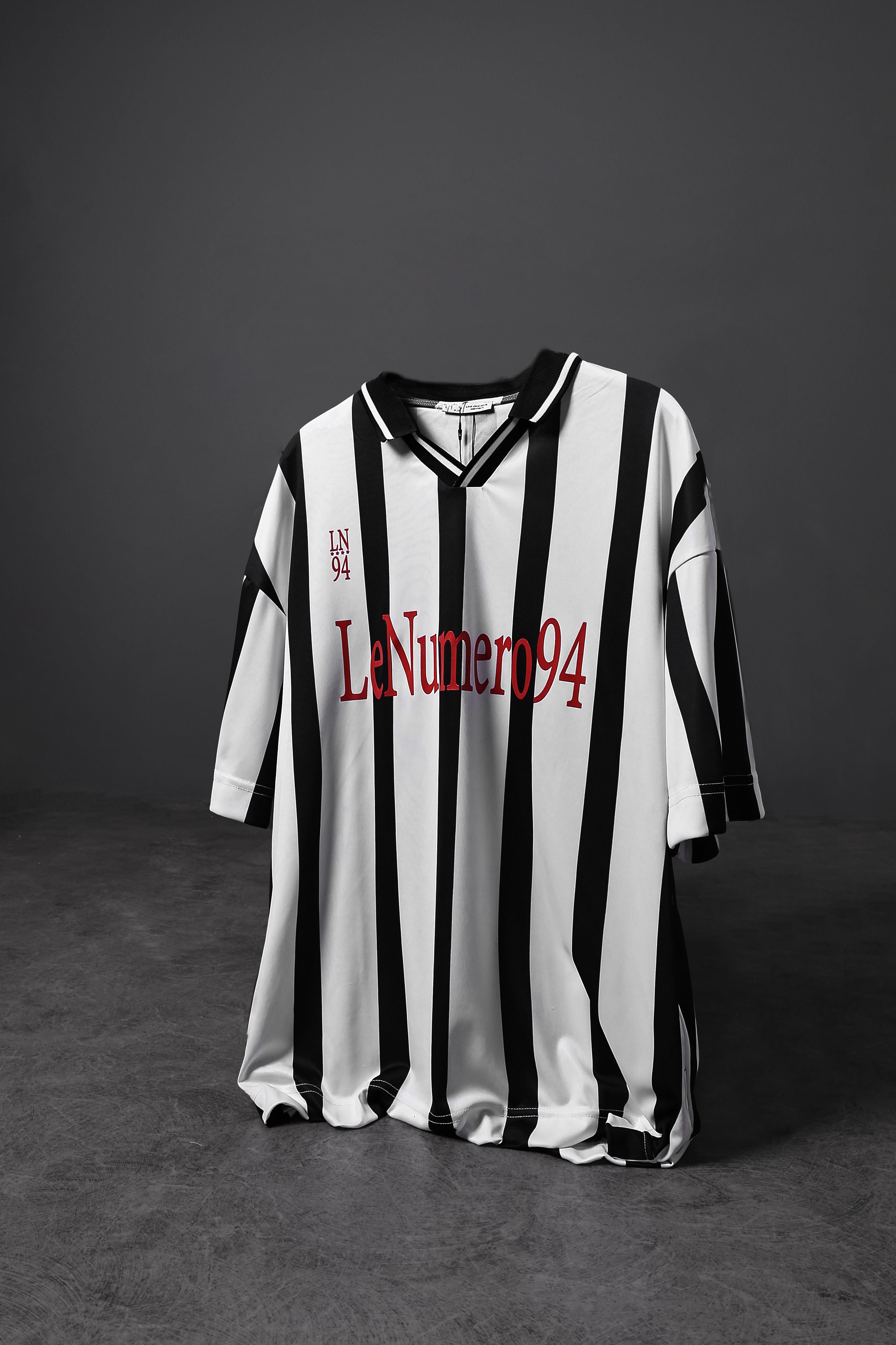 Erkek Beyaz-Siyah Çizgili LN94 Baskılı Oversize Forma Kumaş Tshirt