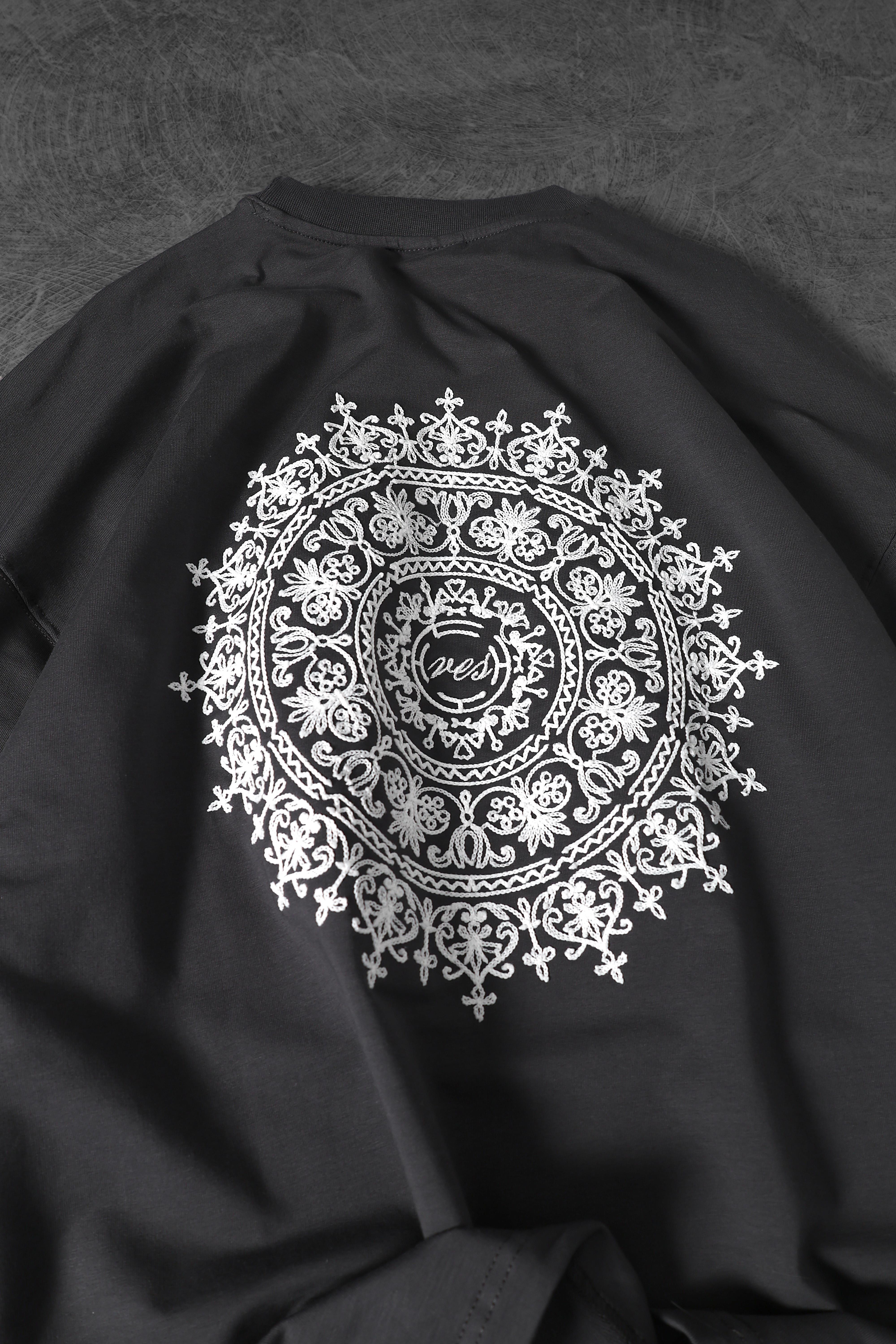 Erkek Füme Omuz ve Sırt Nakışlı Oversize Tshirt