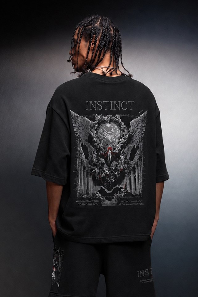 Erkek Siyah İnstinct Patch Nakışlı Oversize Tshirt