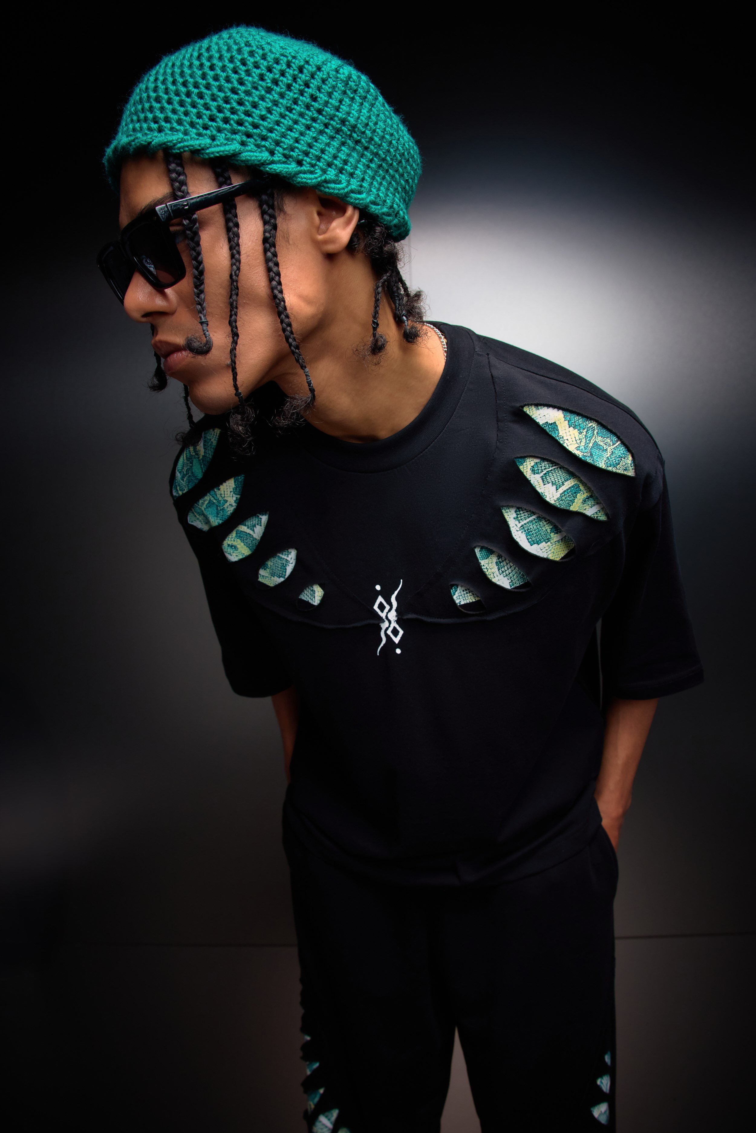 Erkek Siyah Spine Efektli Baskılı Oversize Tshirt