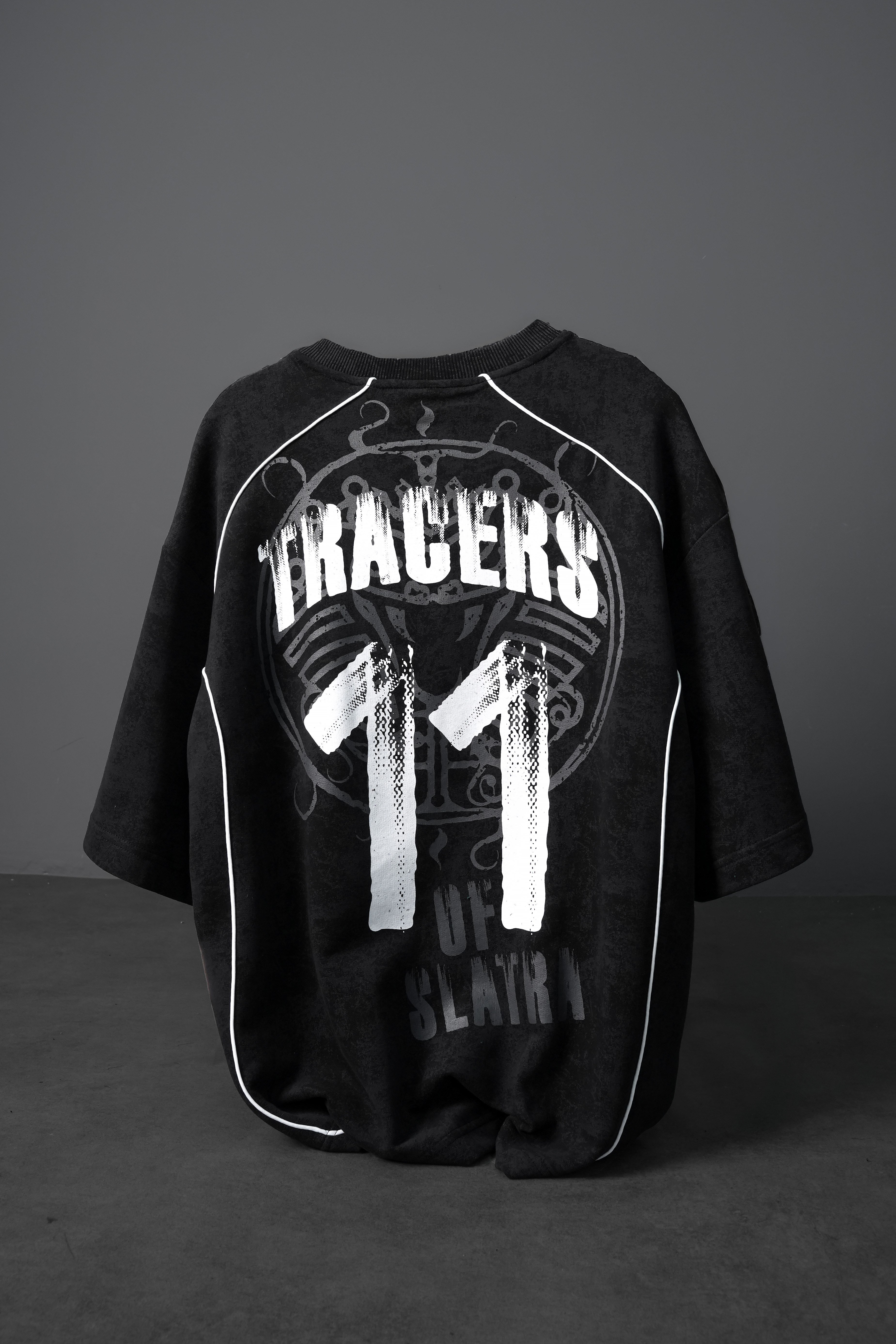 Erkek Siyah Tracers 11 Baskılı Yıkama Efektli Oversize Tshirt
