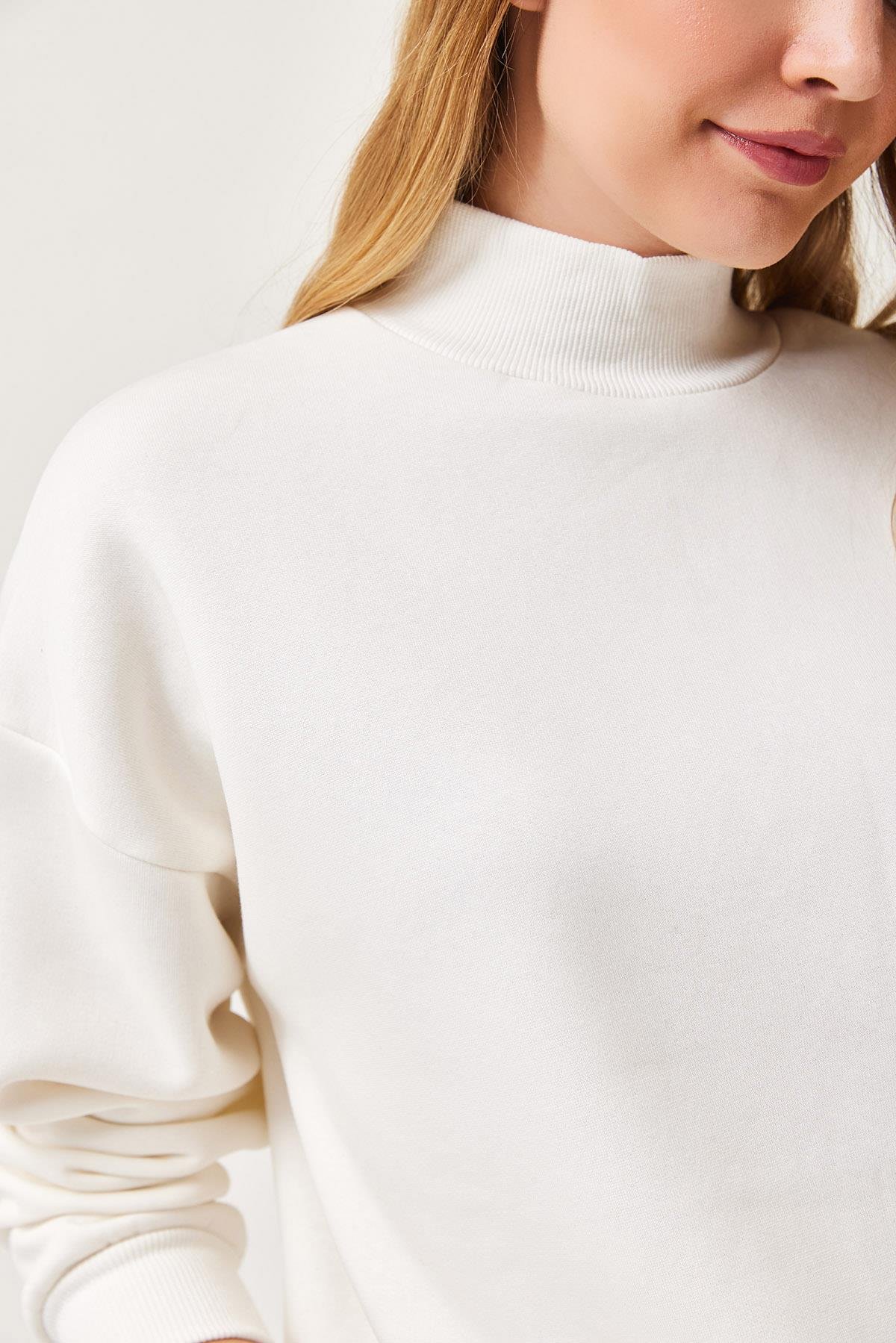 Balıkçı Yaka Şardonlu 3 ip Örme Sweatshirt Beyaz