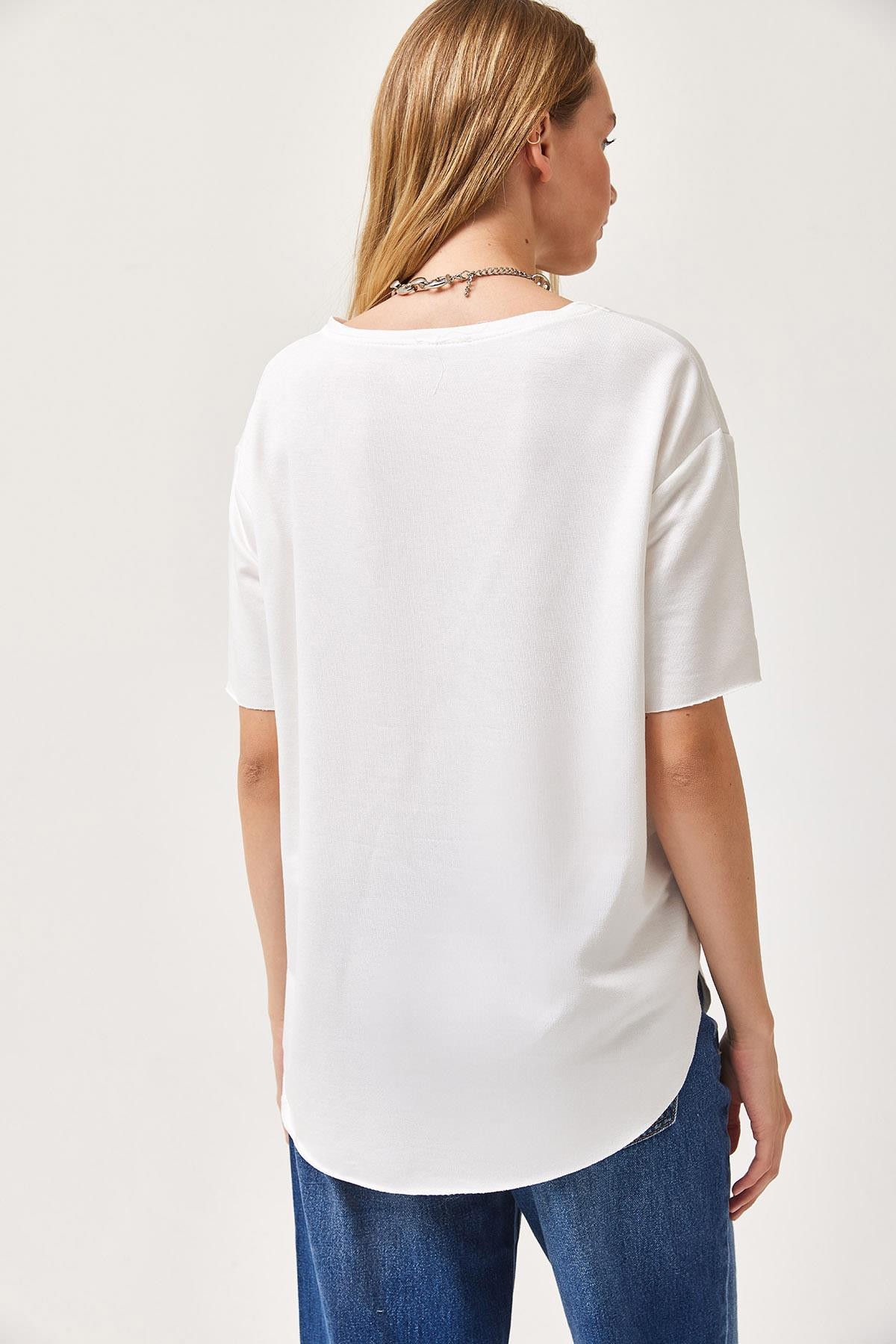 Oysh Yumuşak Dokulu Eteği Oval Modal Tshirt Beyaz