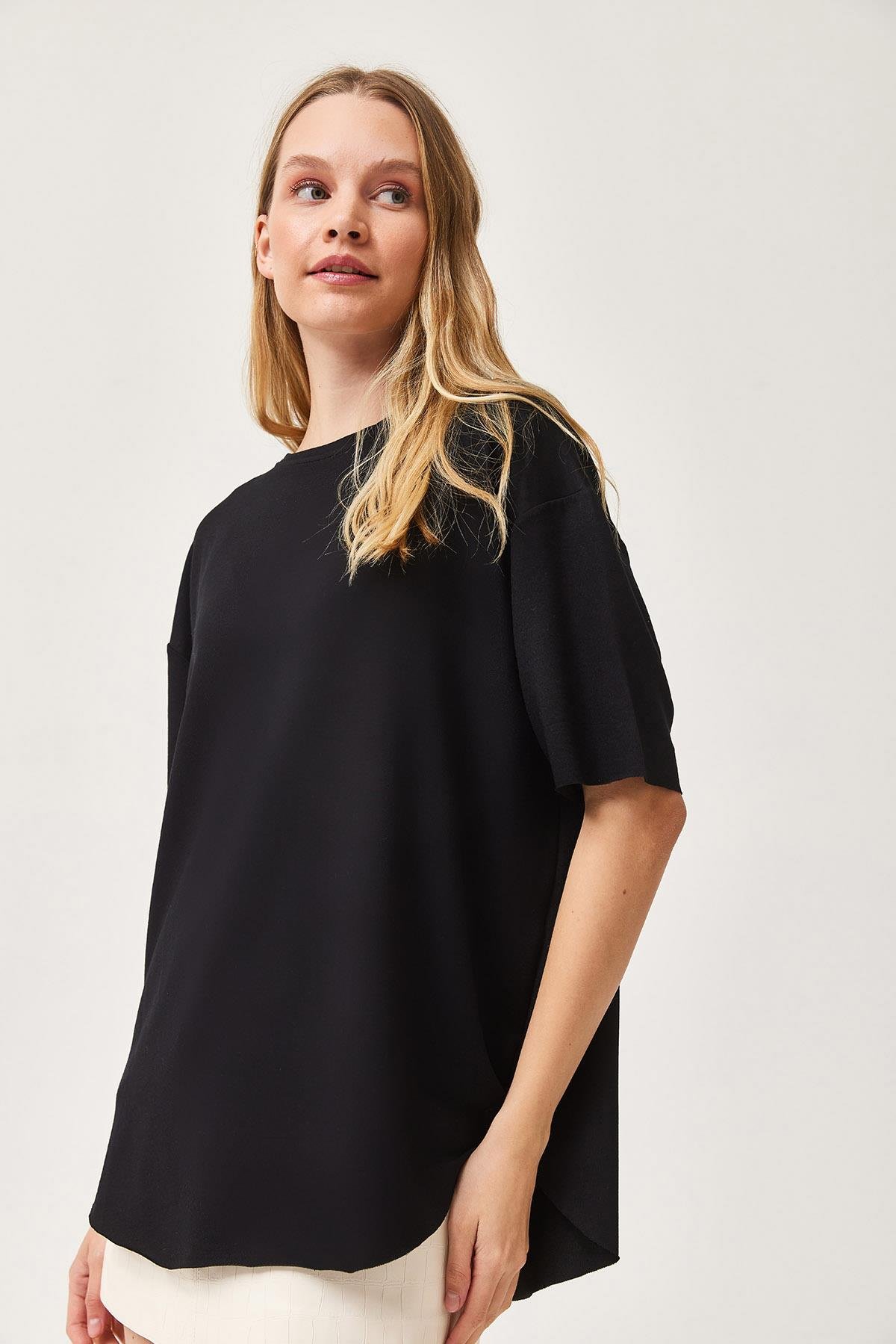 Oysh Yumuşak Dokulu Eteği Oval Modal Tshirt Siyah