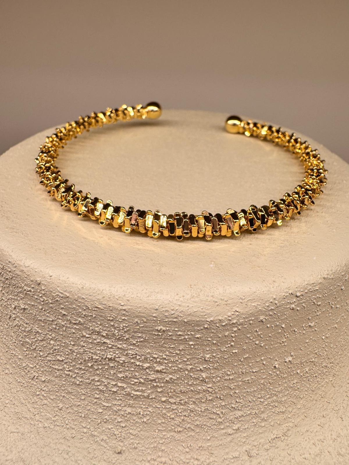 Tırtıklı Çelik Kelepçe Bileklik Gold