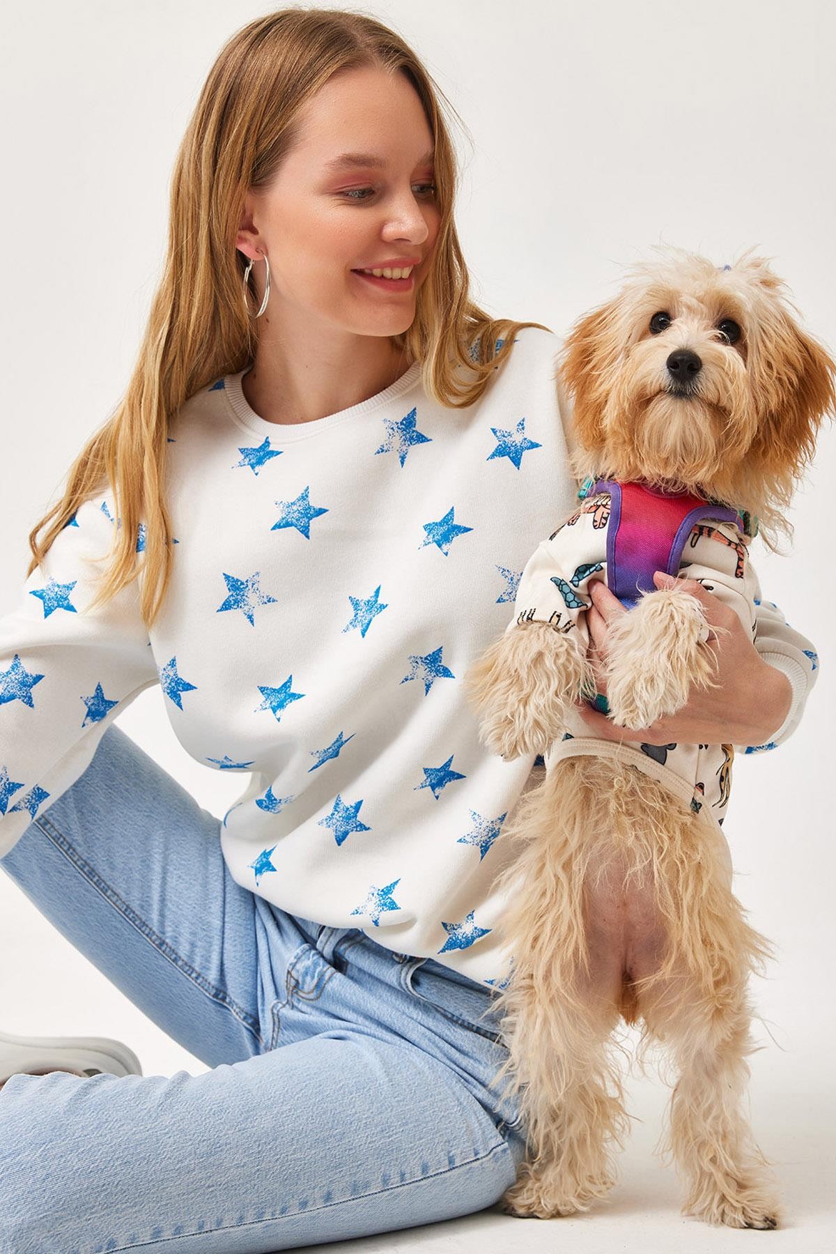 Yıldız Baskılı Oversize Şardonlu Sweatshirt Beyaz